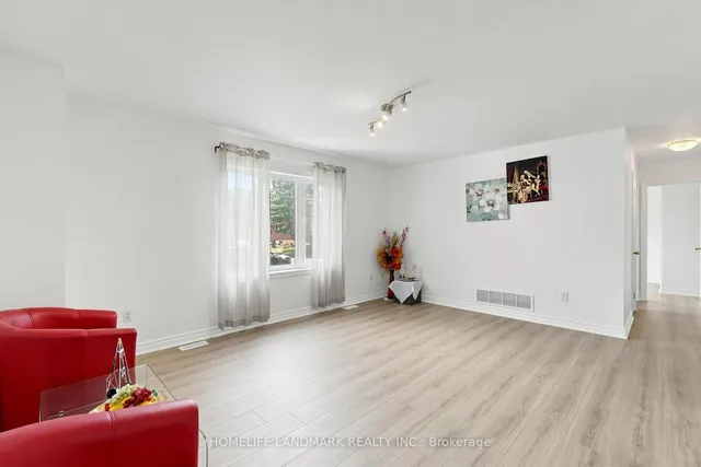 328 Winnifred Dr, Georgina 3