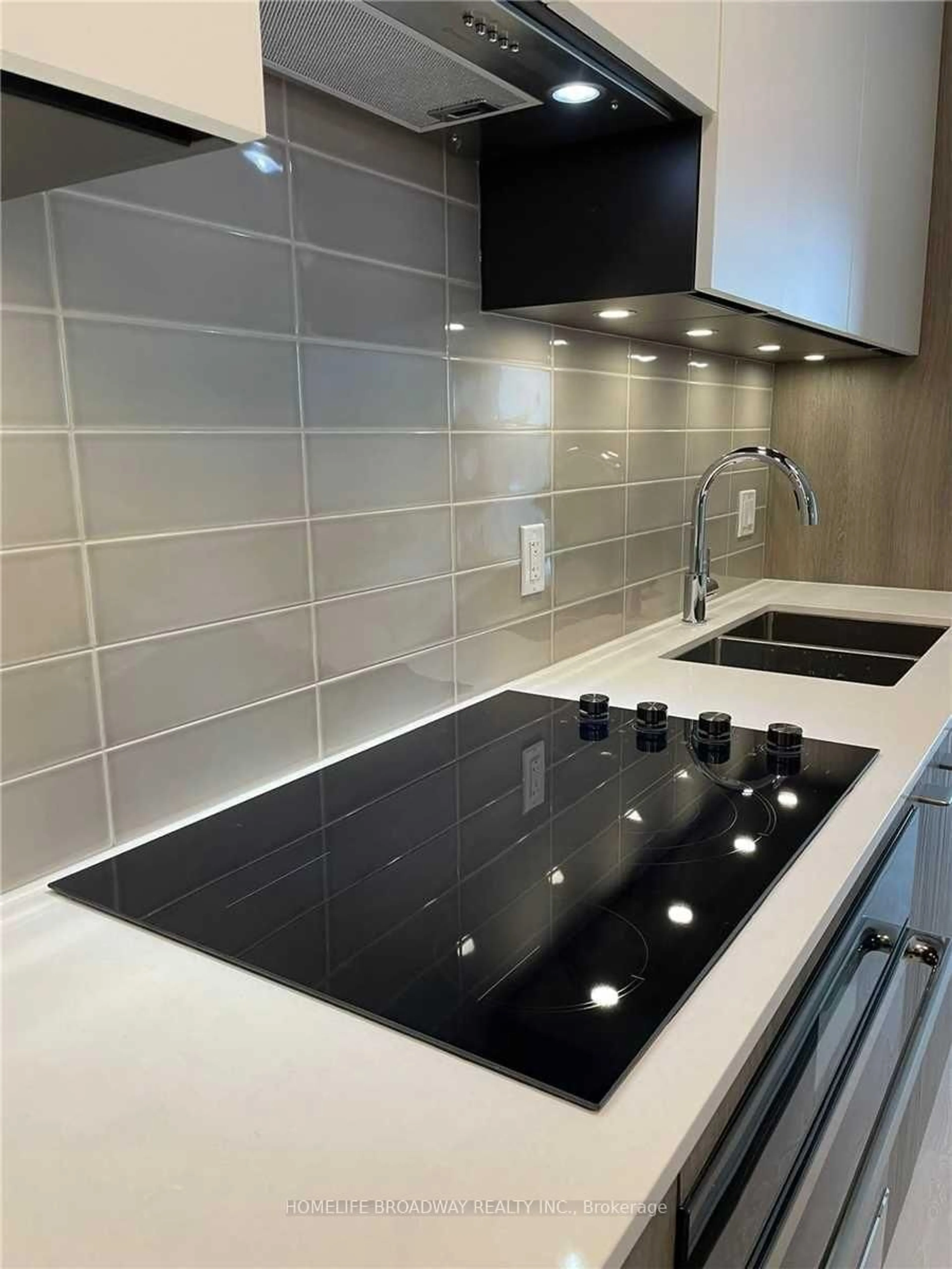 Standard kitchen, ceramic/tile floor for 38 Water Walk Dr #802, Markham Ontario L3R 6M8