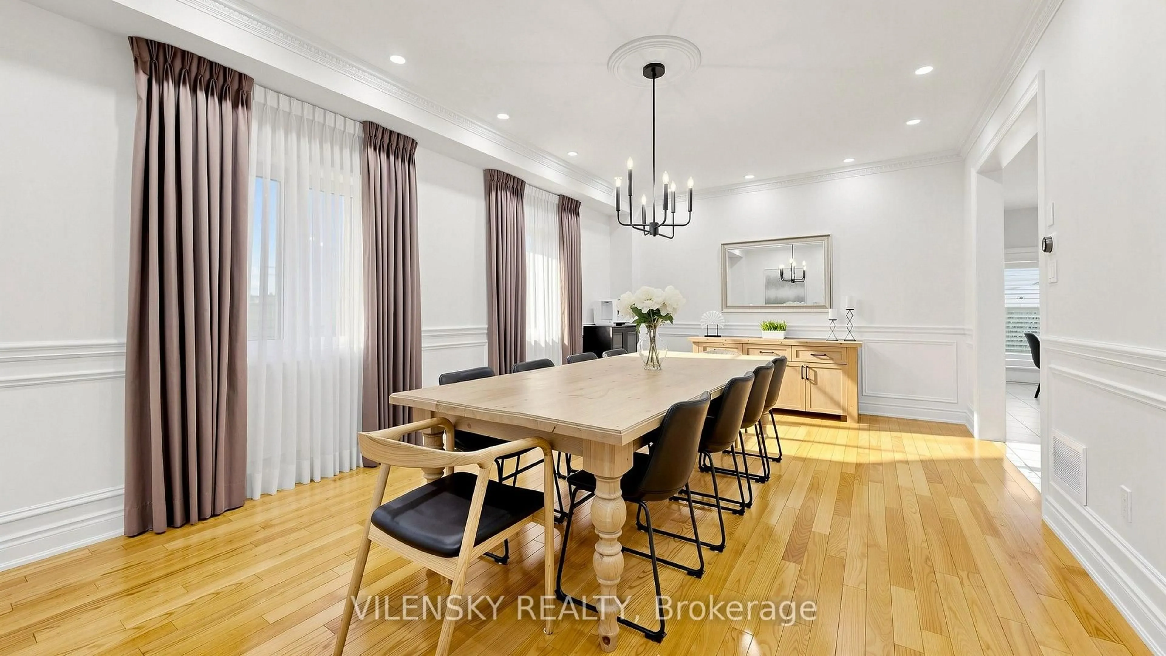 Dining room, wood/laminate floor for 464 Apple Blossom Dr, Vaughan Ontario L4J 9A2