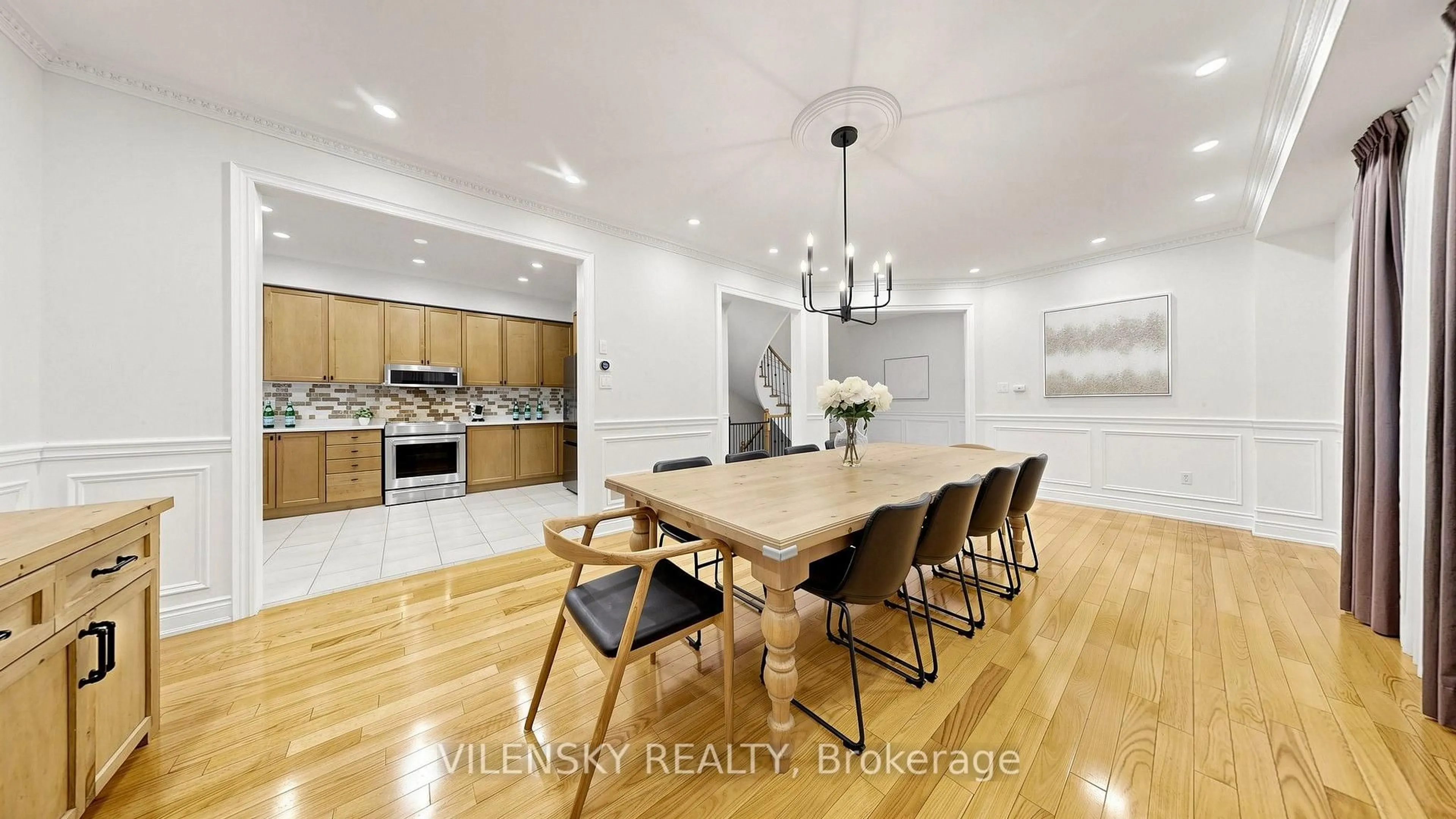 Open concept kitchen, wood/laminate floor for 464 Apple Blossom Dr, Vaughan Ontario L4J 9A2