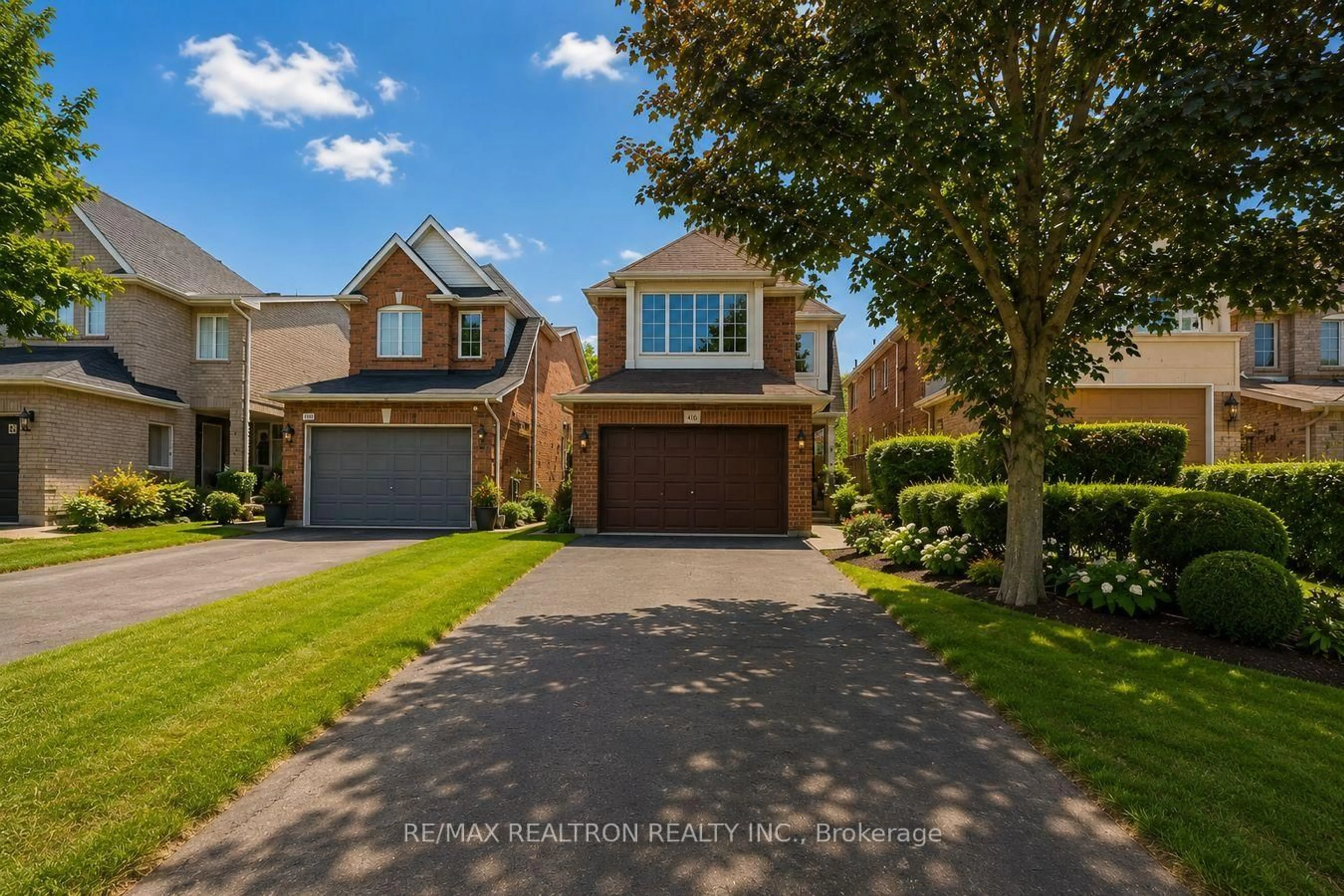 Home with brick exterior material, street for 416 Heddle Cres, Newmarket Ontario L3X 2J2