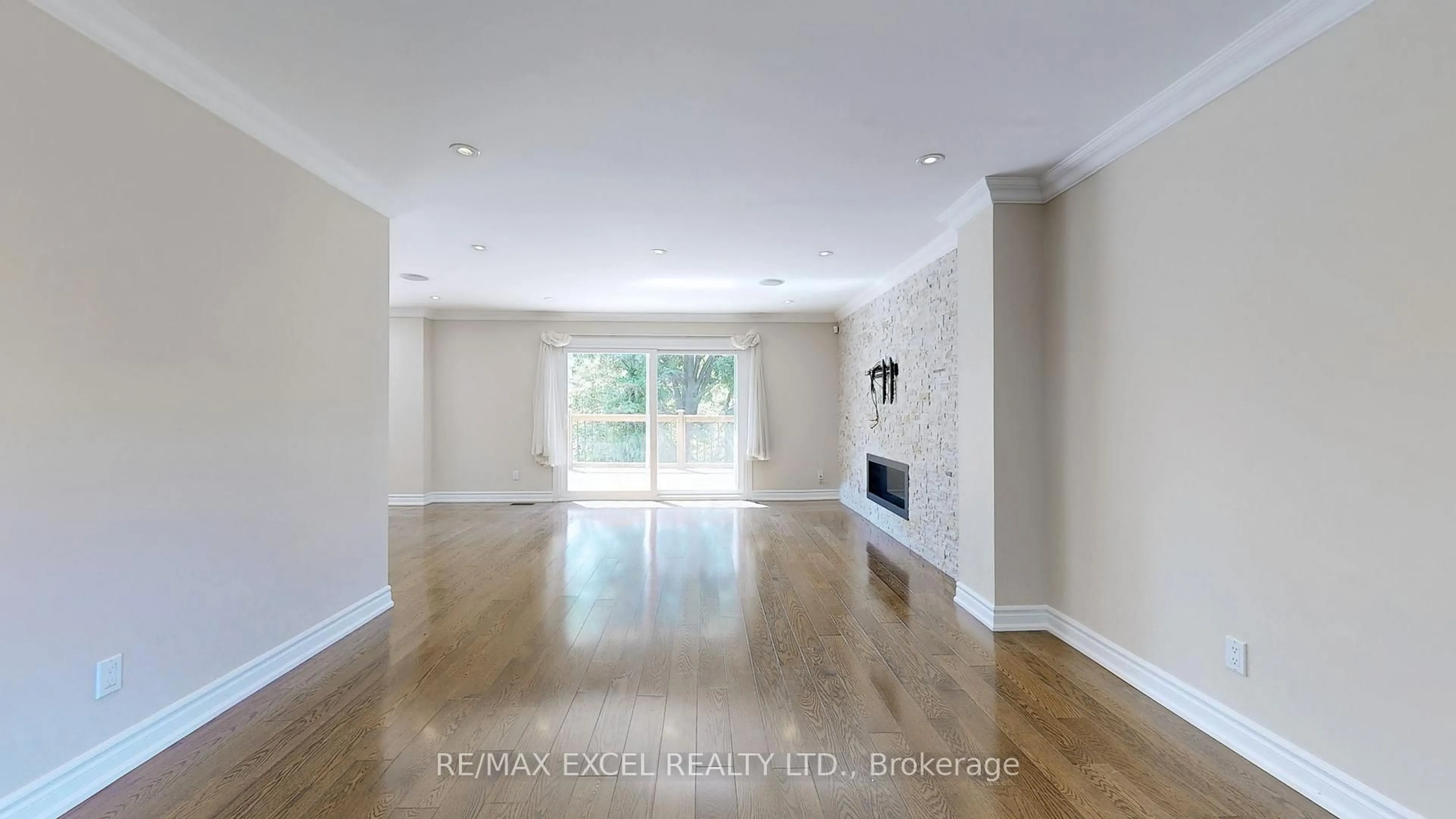 Unknown for 10 Alexis Rd, Markham Ontario L3T 6Z1