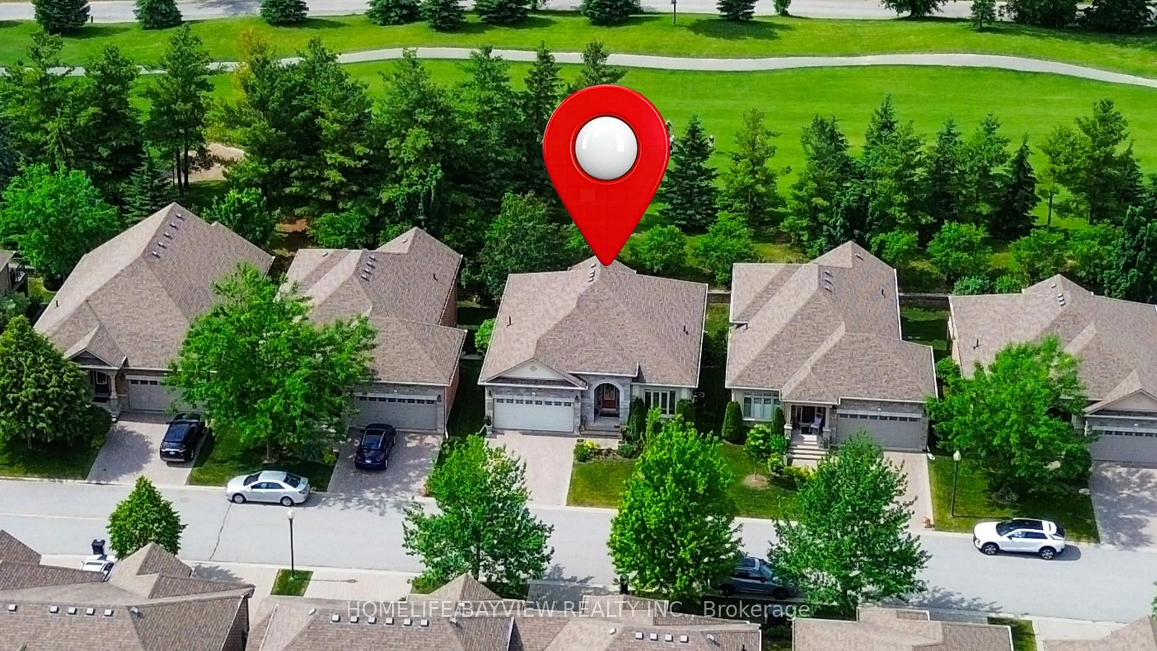 A pic from outside/outdoor area/front of a property/back of a property/a pic from drone, street for 195 Ridge Way, New Tecumseth Ontario L9R 0K5