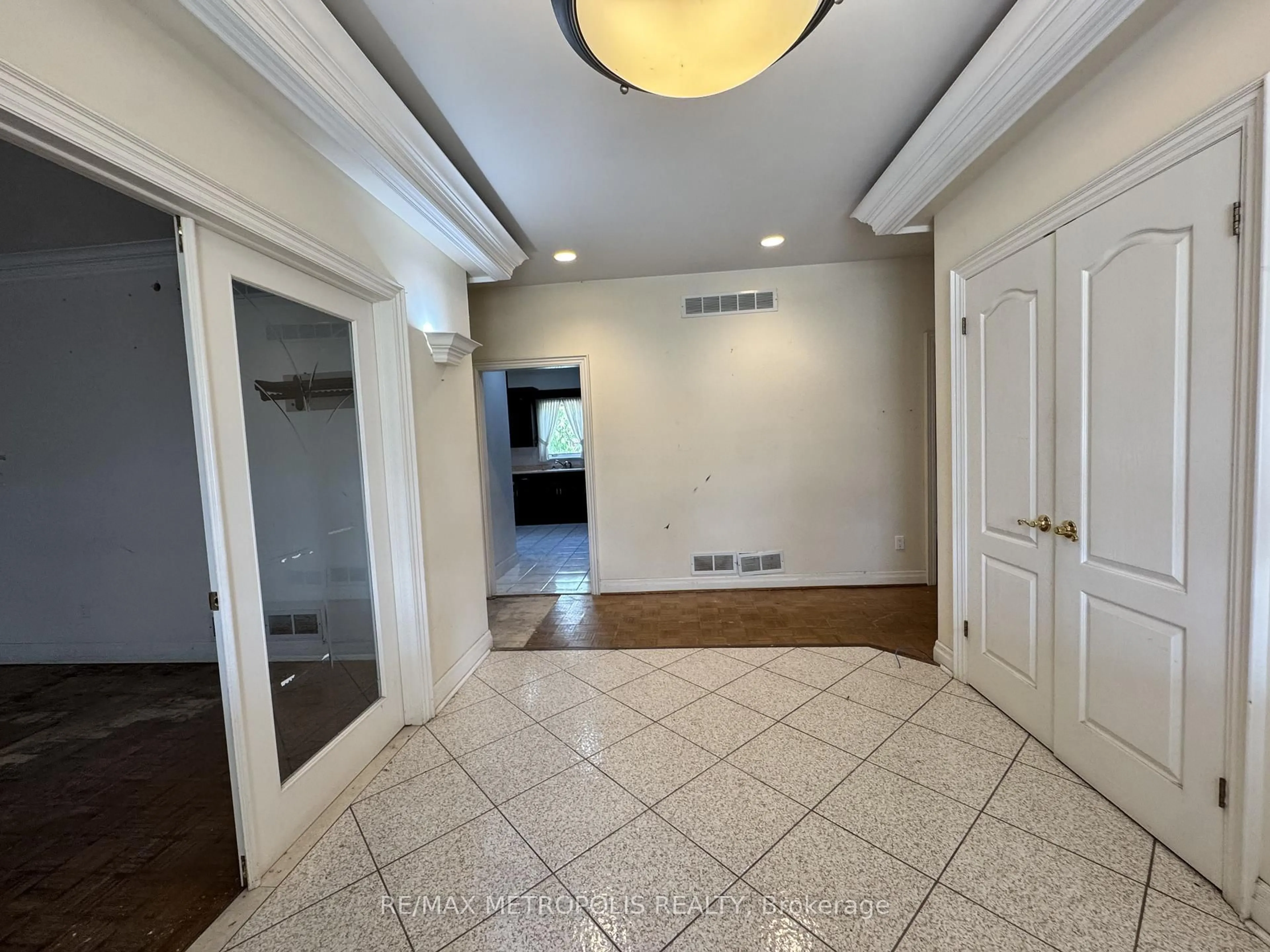 Unknown for 416 Elgin Mills Rd, Richmond Hill Ontario L4C 4M2