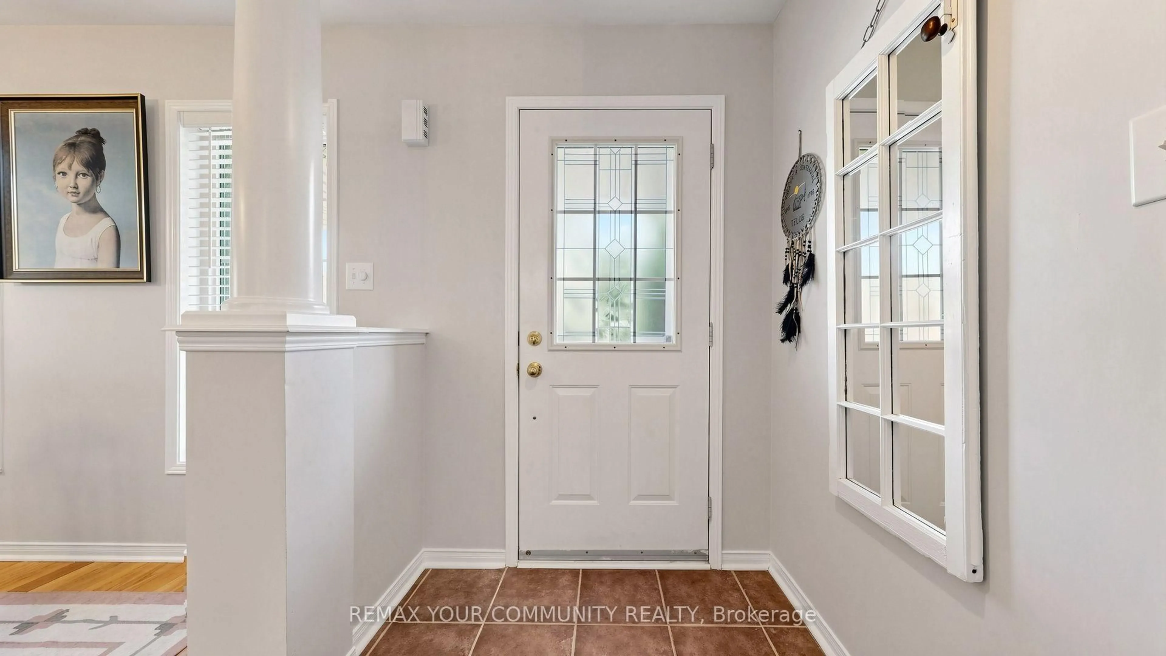 Indoor entryway for 230 Hammersly Blvd, Markham Ontario L6E 2C9