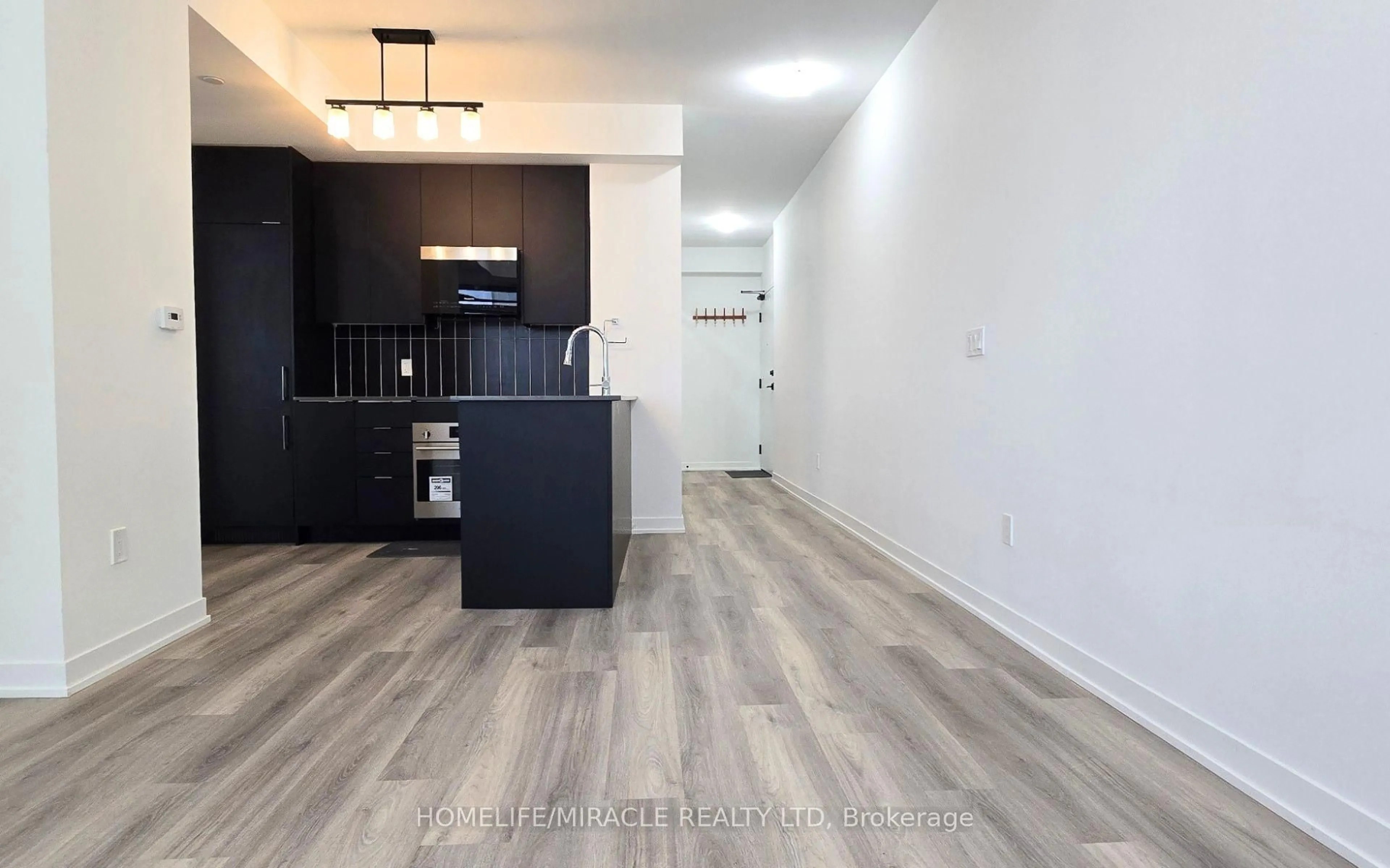 Unknown for 10 Abeja St #2118, Vaughan Ontario L4K 0R4