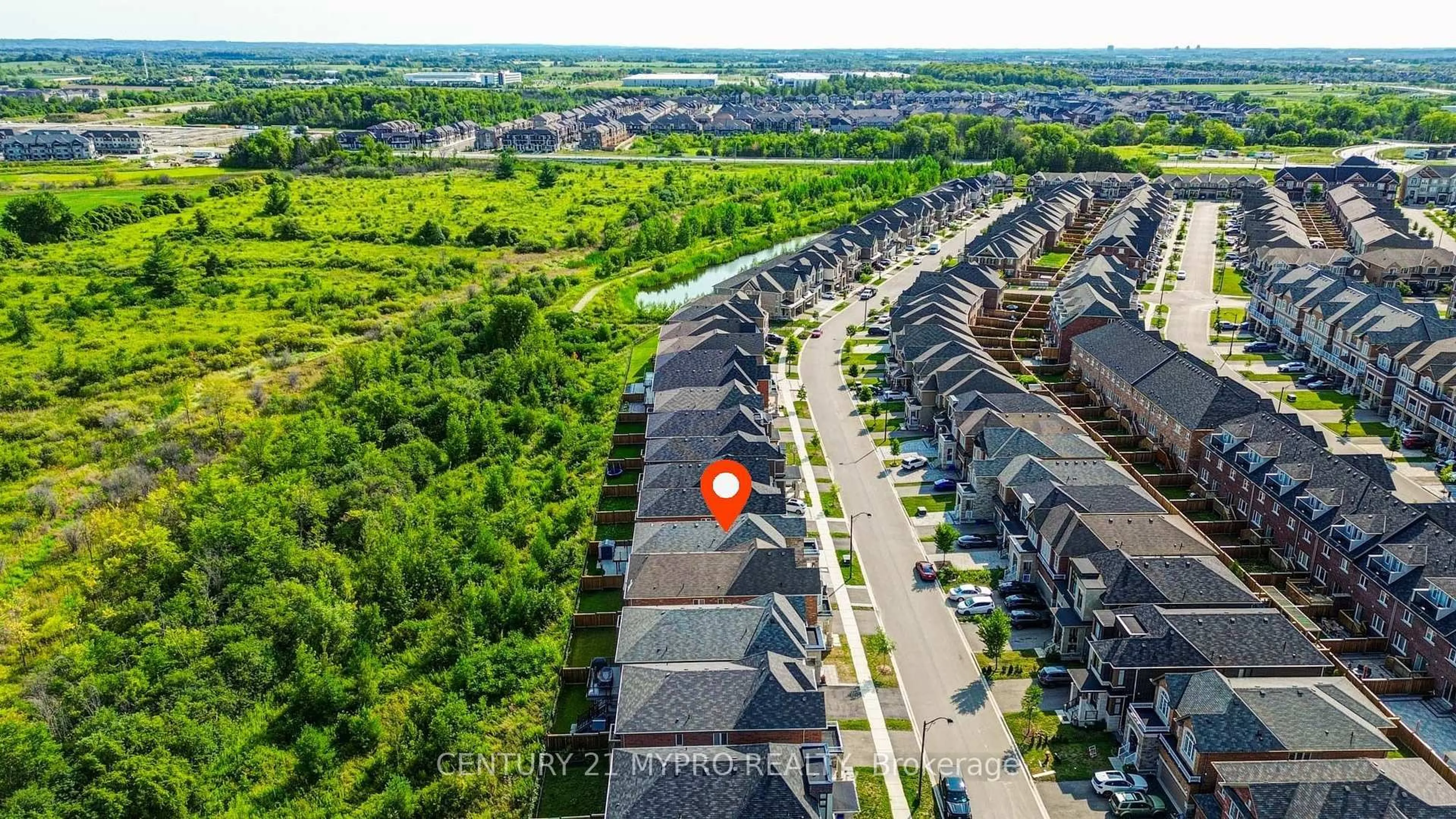 A pic from outside/outdoor area/front of a property/back of a property/a pic from drone, city buildings view from balcony for 134 Hartney Dr, Richmond Hill Ontario L4S 1N2