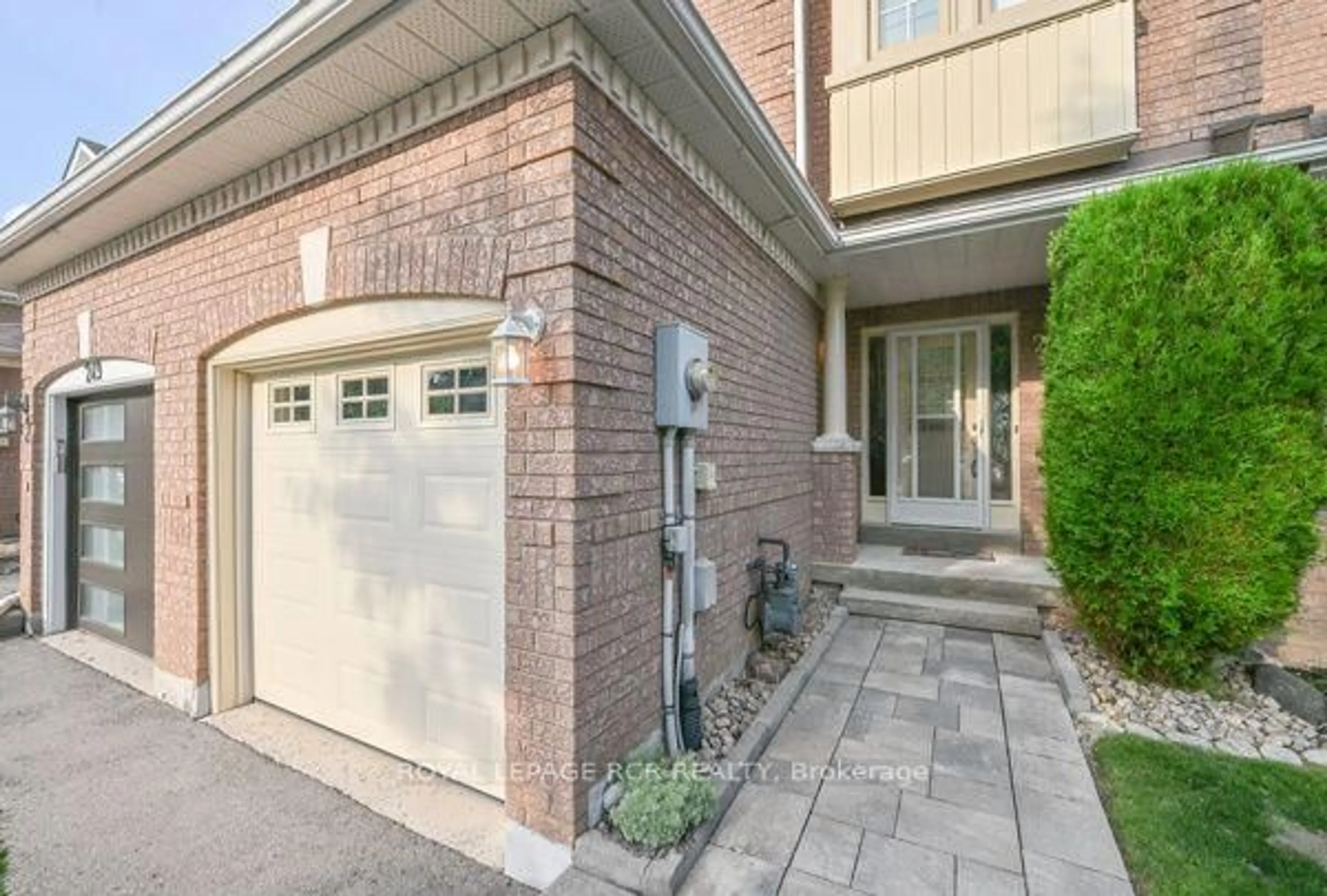 Home with brick exterior material, street for 251 Denise Circ, Newmarket Ontario L3X 2K1