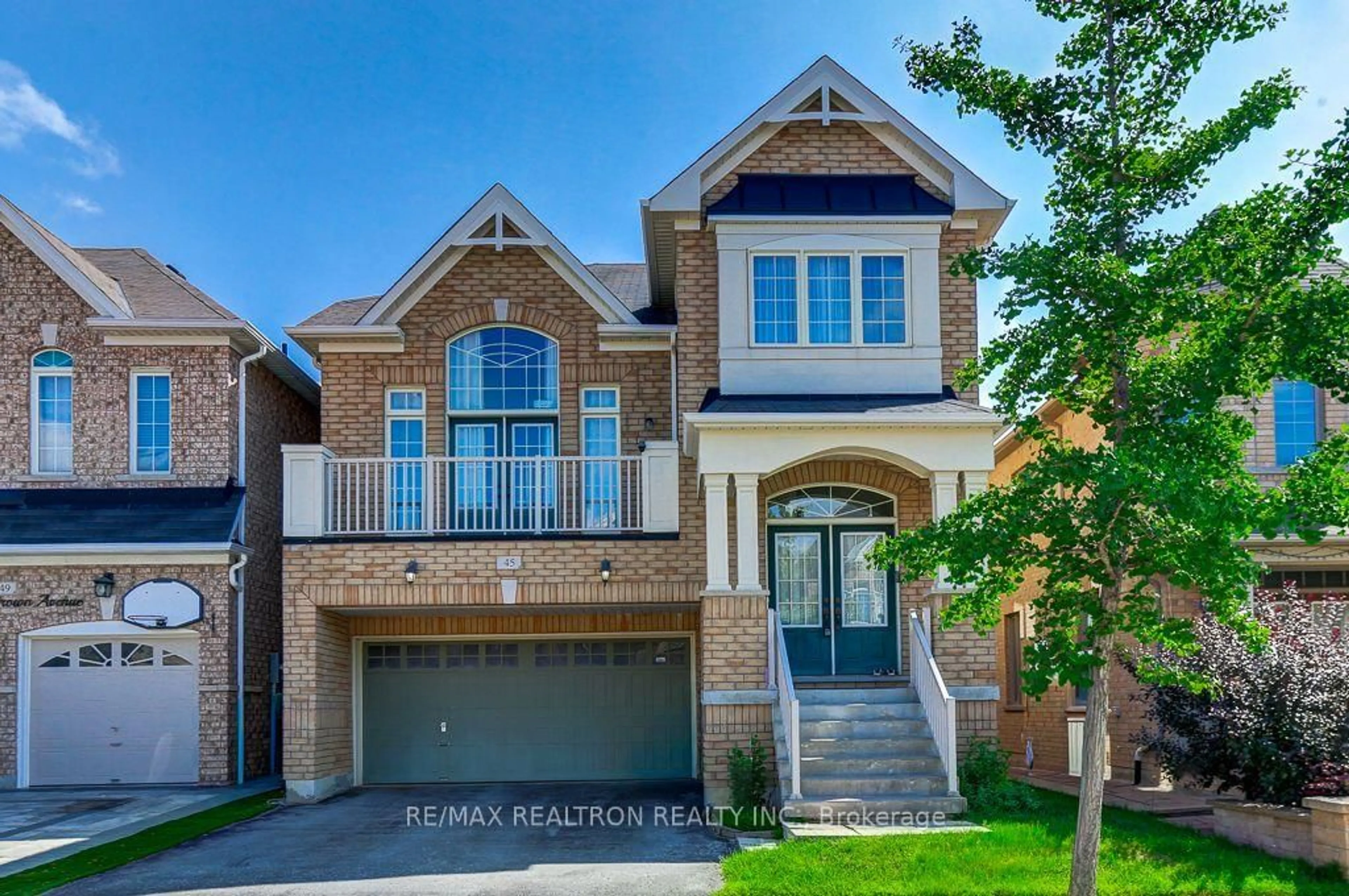 Home with brick exterior material, street for 45 Philip Brown Ave, Whitchurch-Stouffville Ontario L4A 1S7