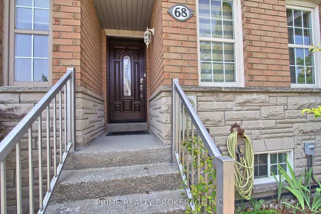 68 Ellesmere St, Richmond Hill 2
