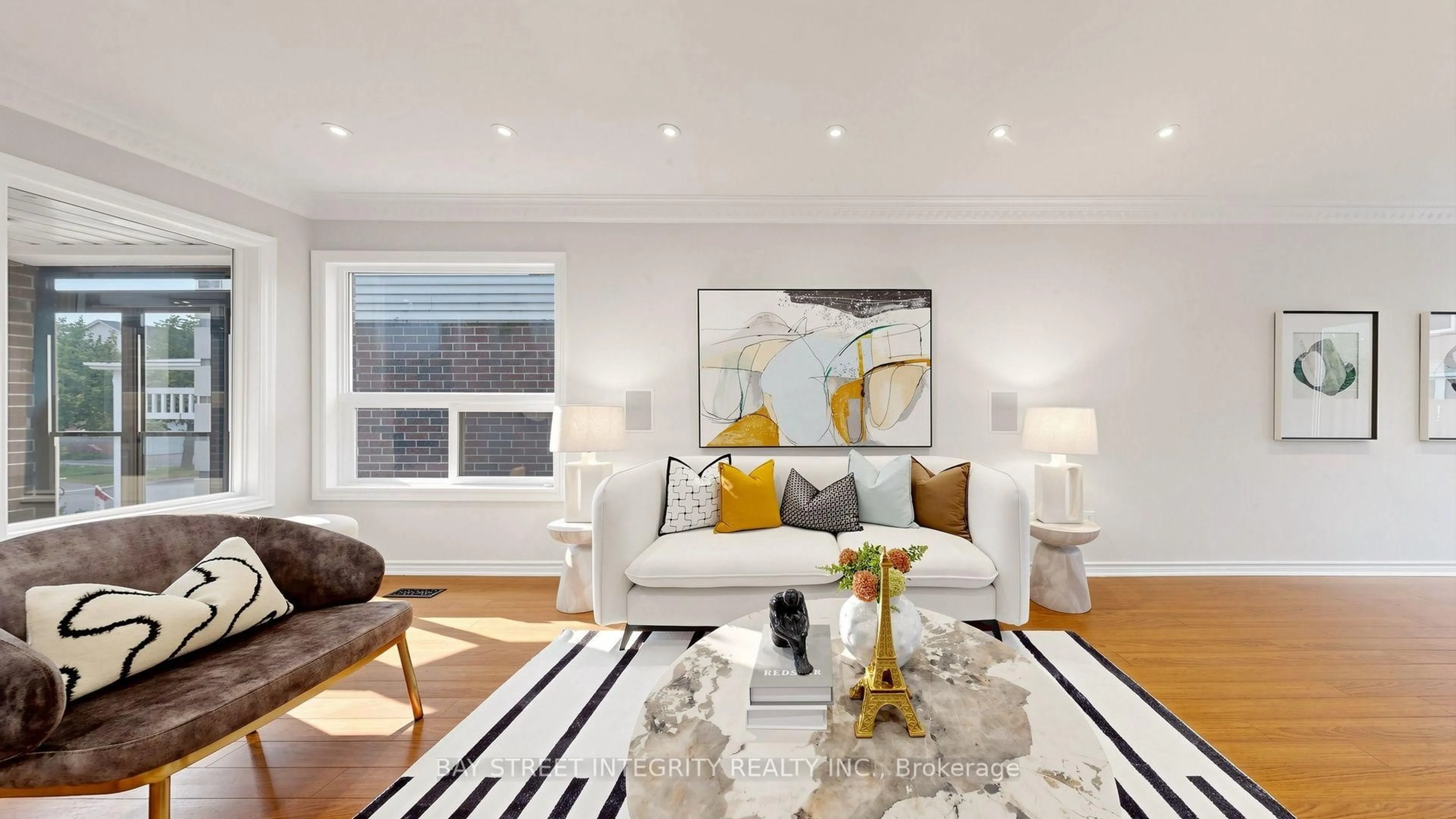 Living room with furniture, unknown for 41 Jonathan Gate, Vaughan Ontario L4J 5K4