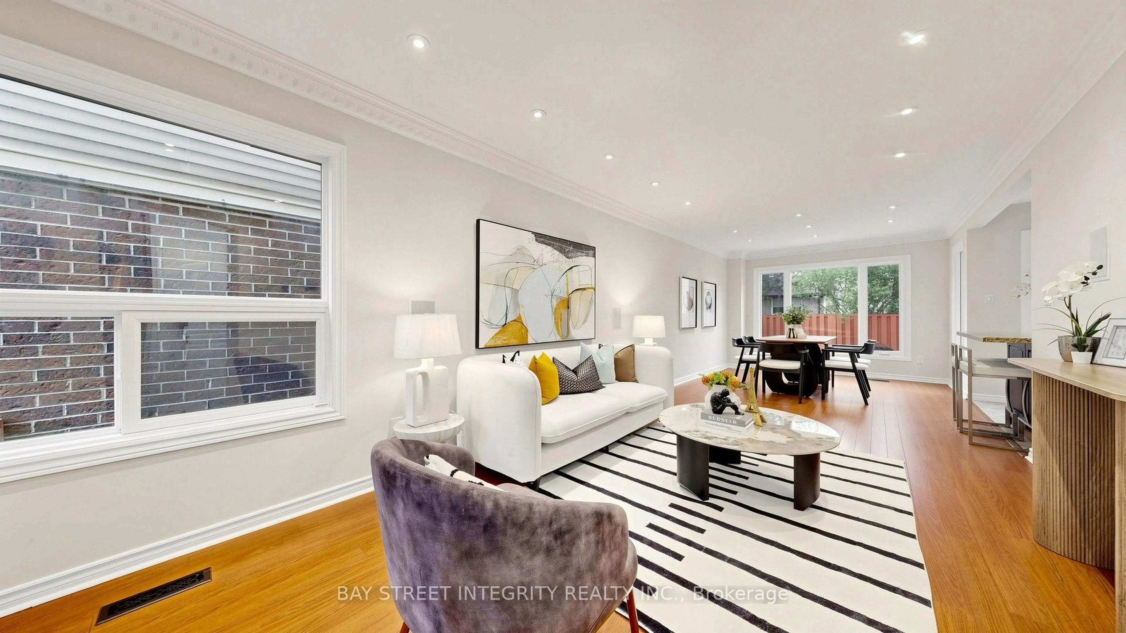 Living room with furniture, unknown for 41 Jonathan Gate, Vaughan Ontario L4J 5K4