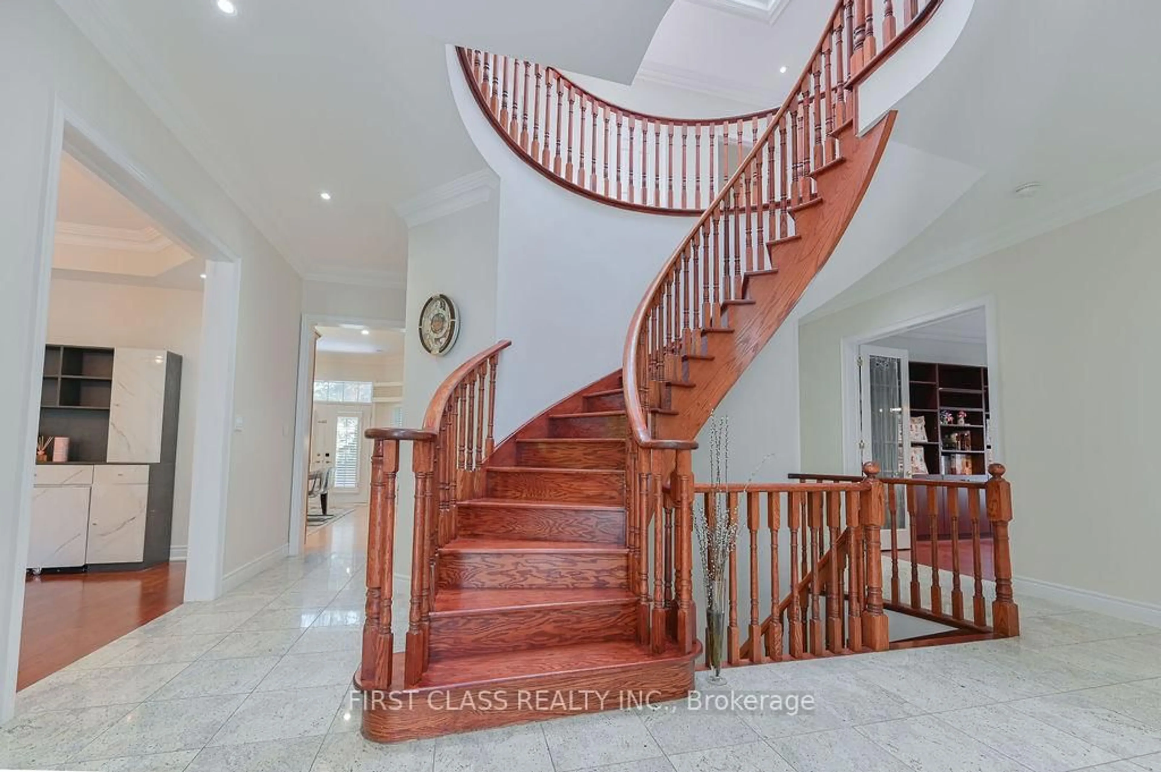 Stairs for 2 wainwright Ave, Richmond Hill Ontario L4C 5R5