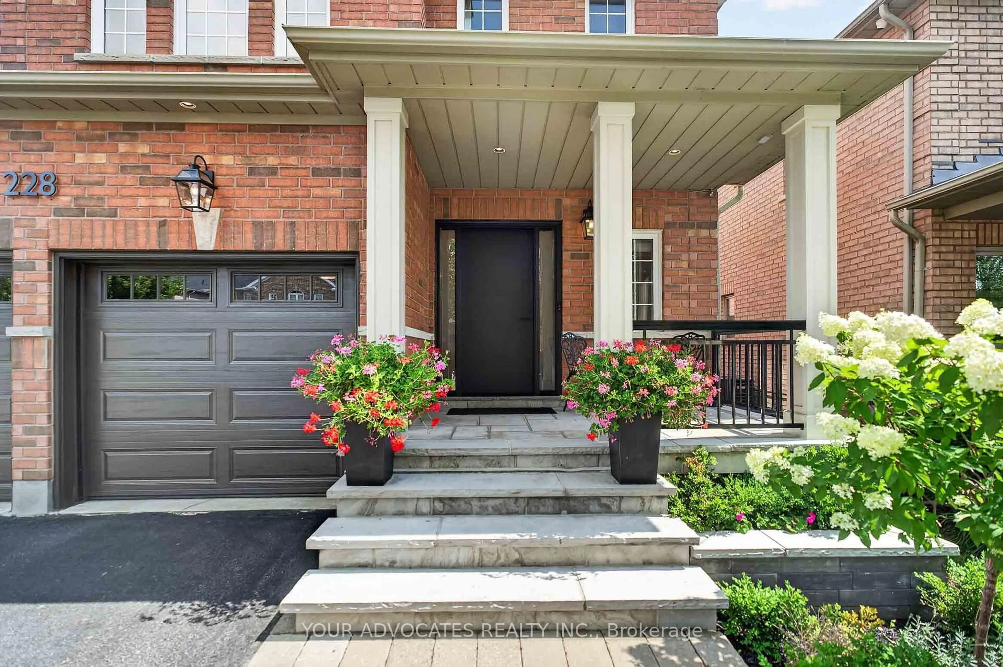 Home with brick exterior material, street for 228 Twin Hills Acre, Vaughan Ontario L4H 0H4