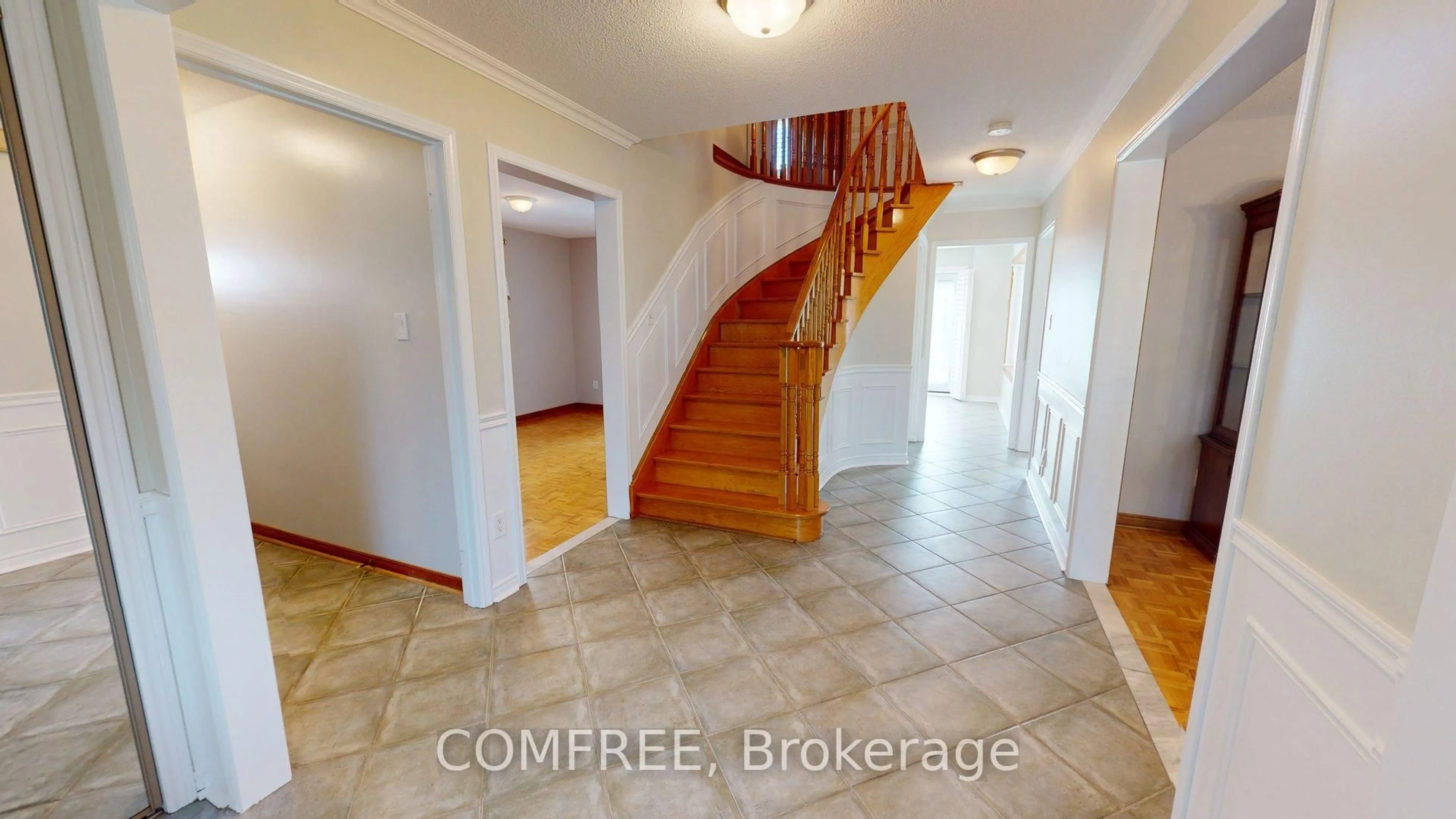 Unknown for 51 Venetian Cres, Vaughan Ontario L4L 5E6