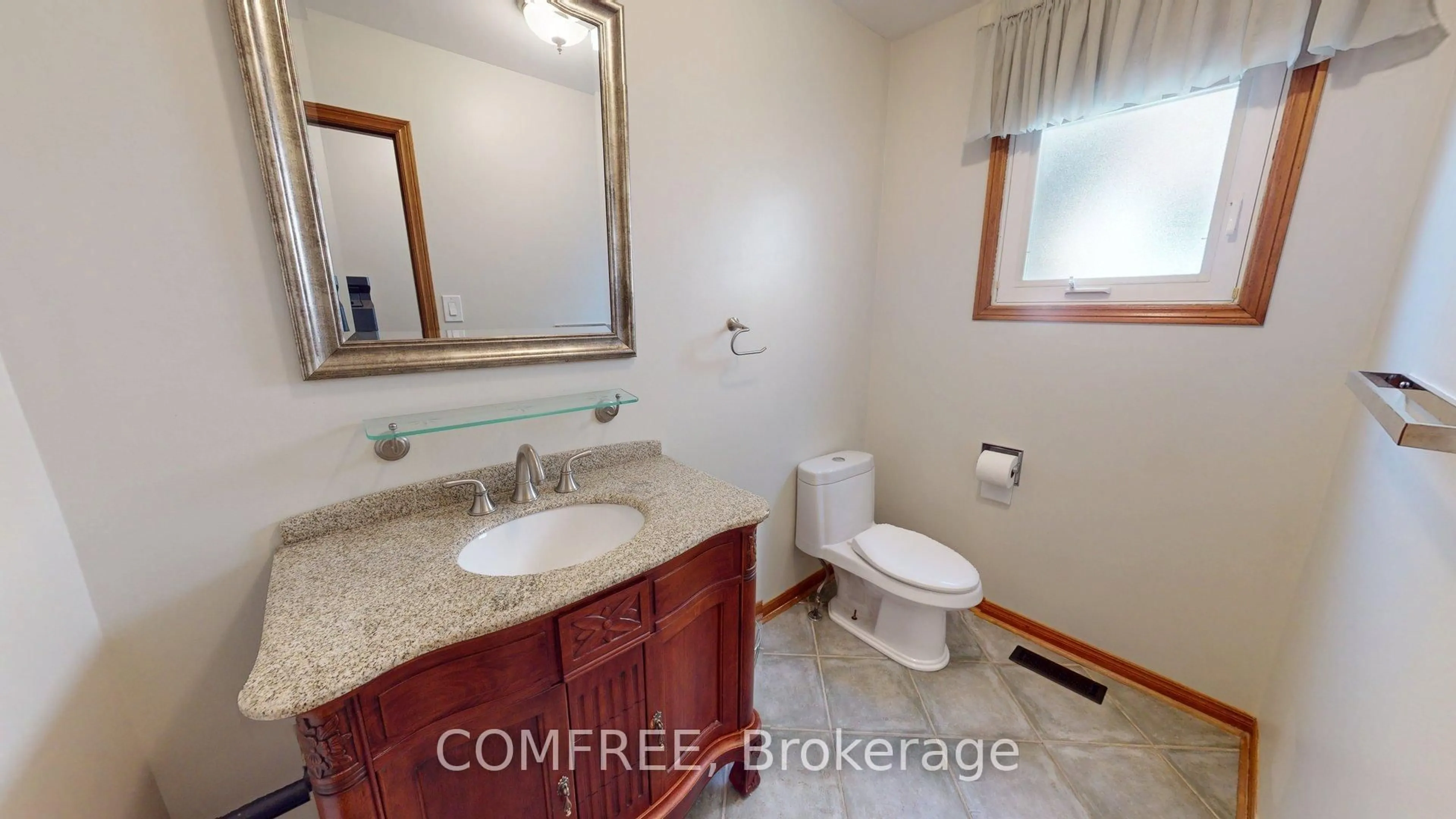 Standard bathroom, ceramic/tile floor for 51 Venetian Cres, Vaughan Ontario L4L 5E6