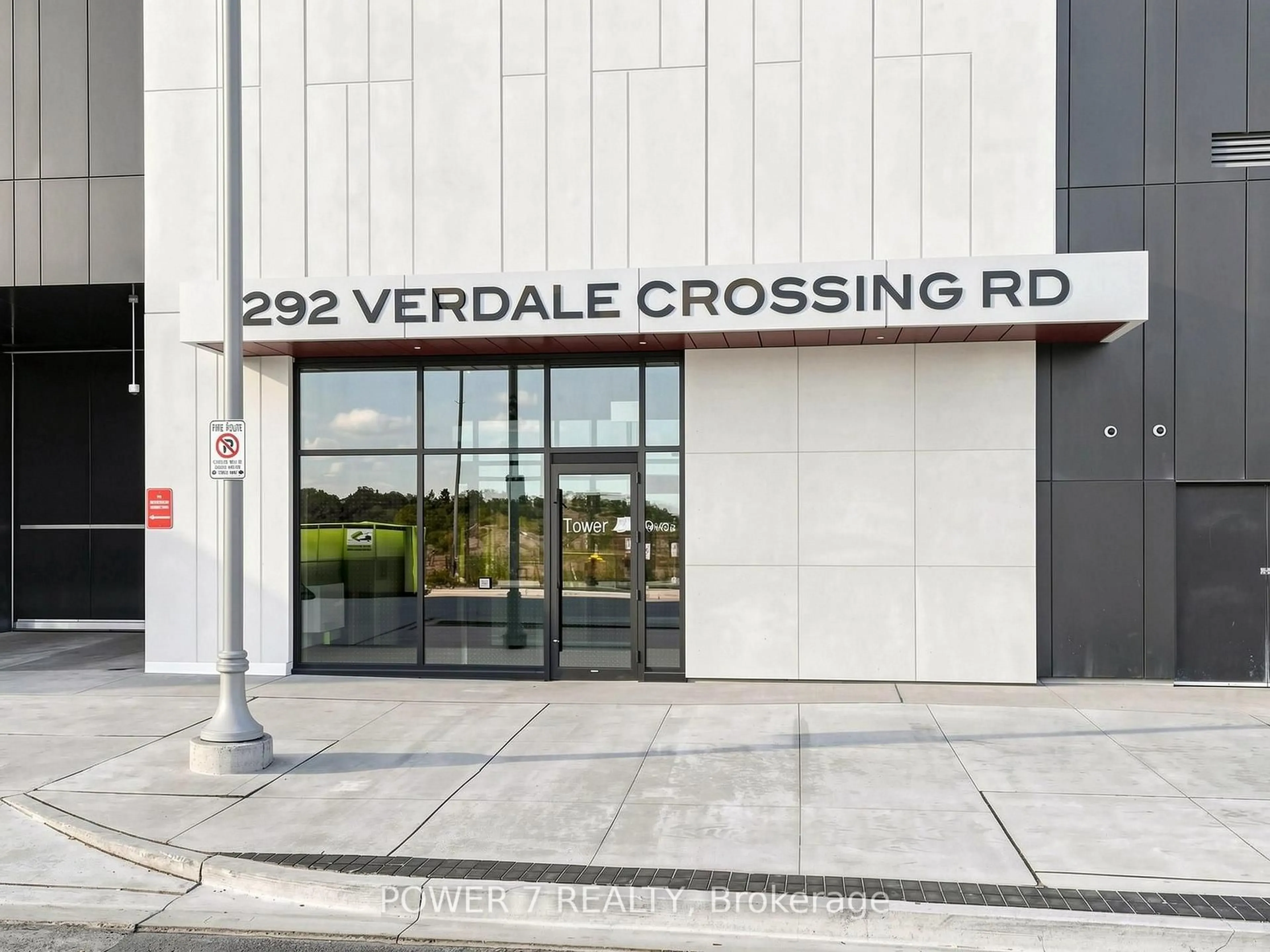 Indoor foyer for 292 Verdale Crossing #1612, Markham Ontario L6G 0H6