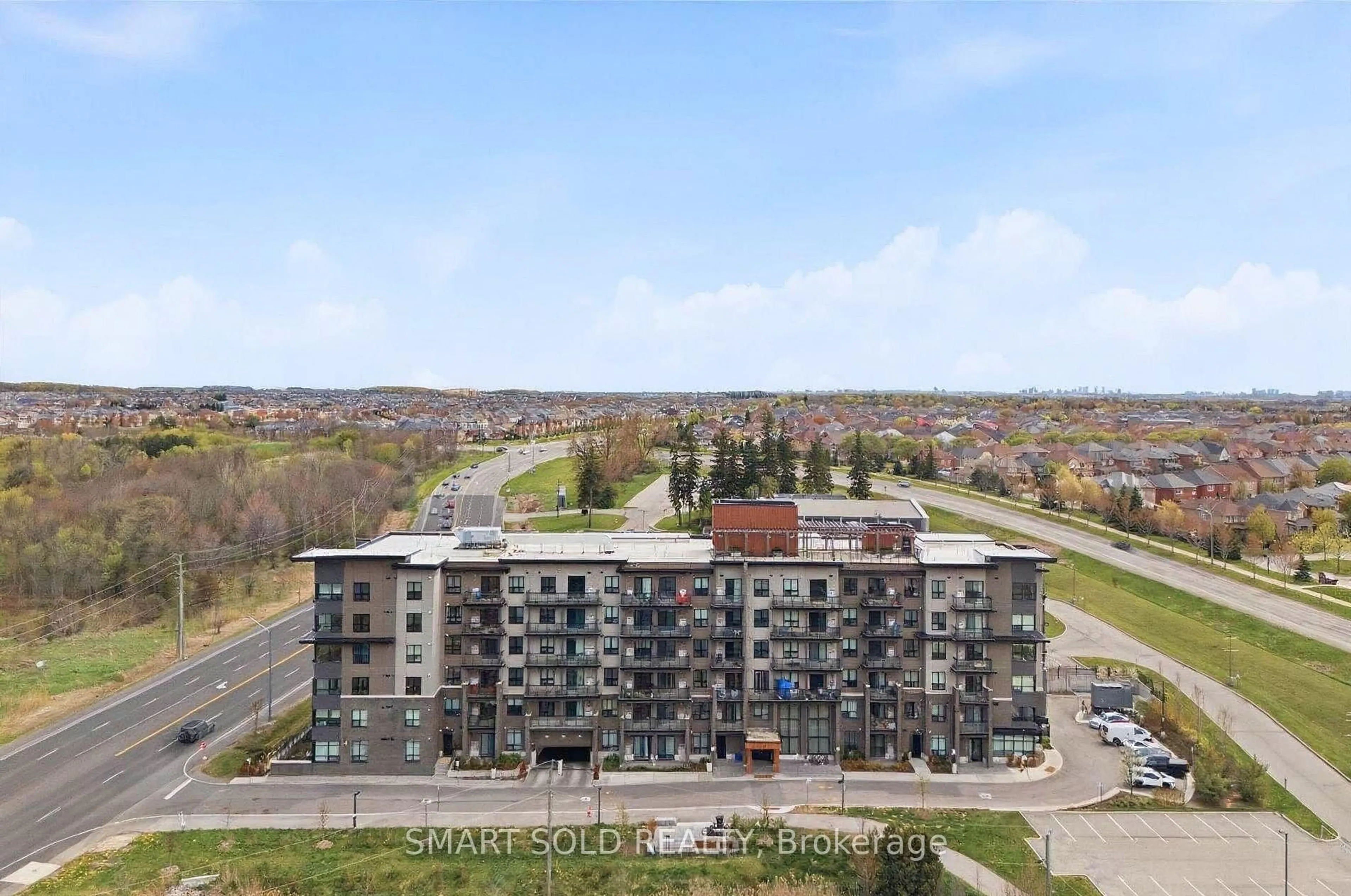 A pic from outside/outdoor area/front of a property/back of a property/a pic from drone, unknown for 9700 Ninth Line #105, Markham Ontario L6B 1A8