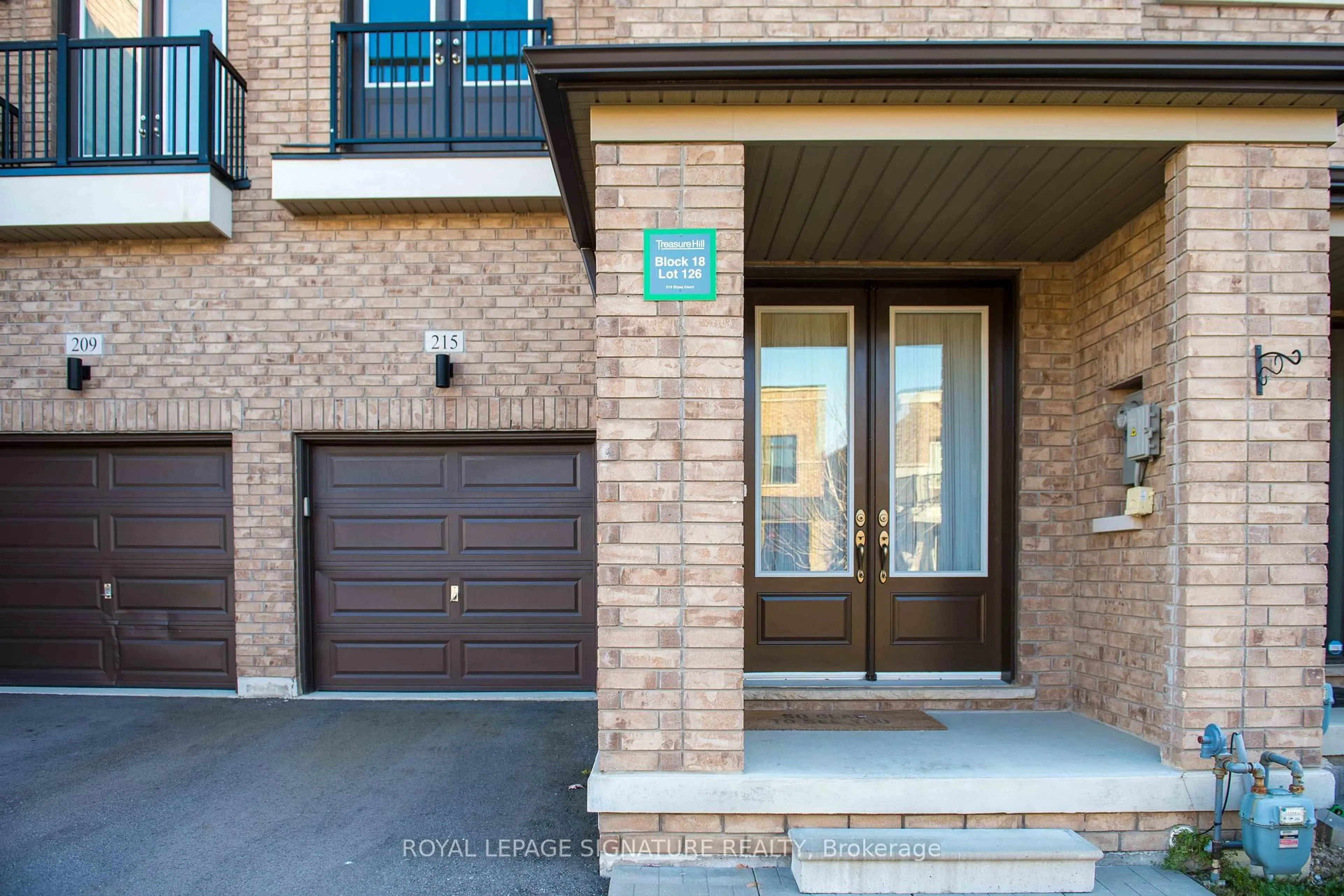 Home with brick exterior material, street for 215 Elyse Crt, Aurora Ontario L4G 2C9