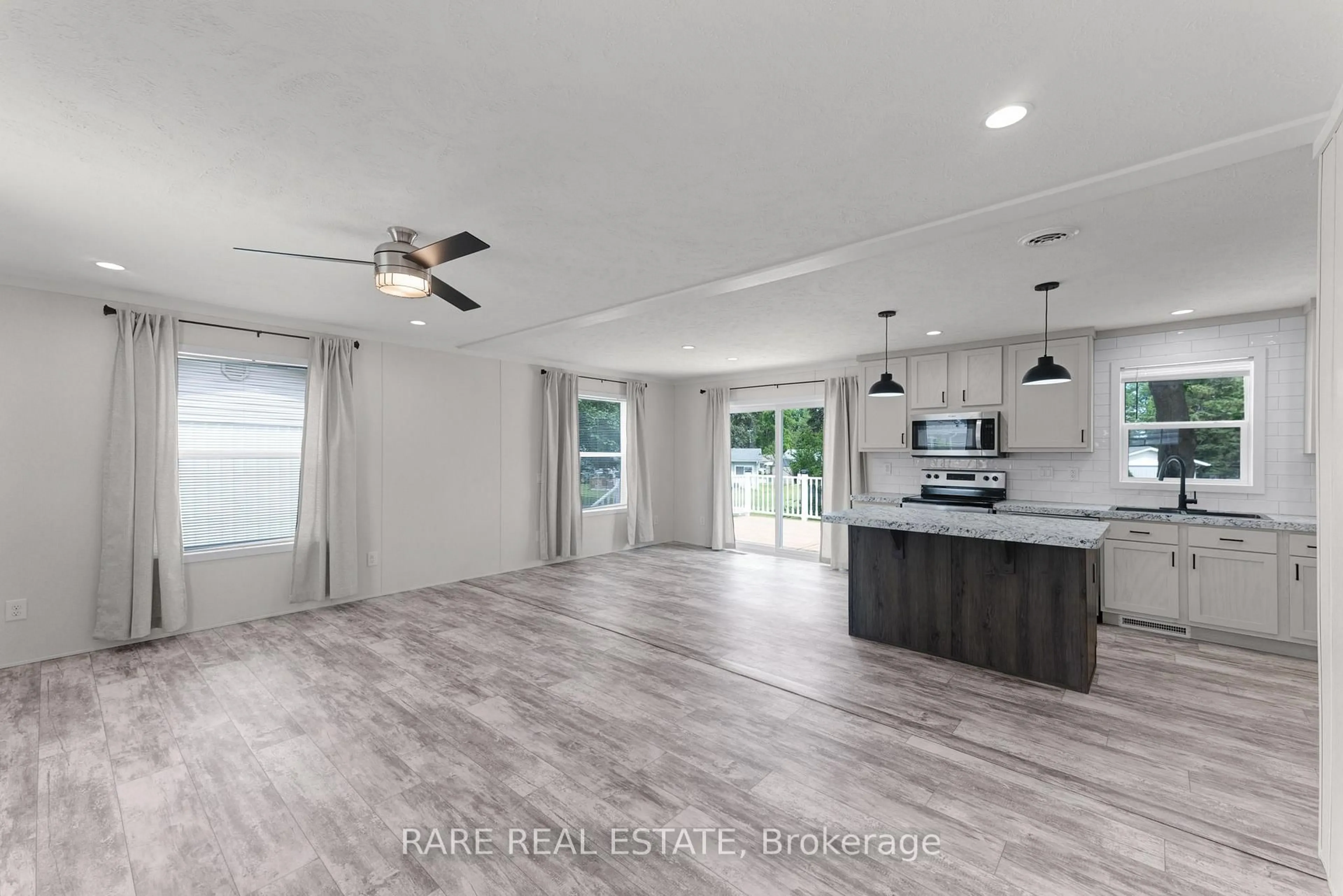 Open concept kitchen, unknown for 76 Linden Lane, Innisfil Ontario L9S 1P2