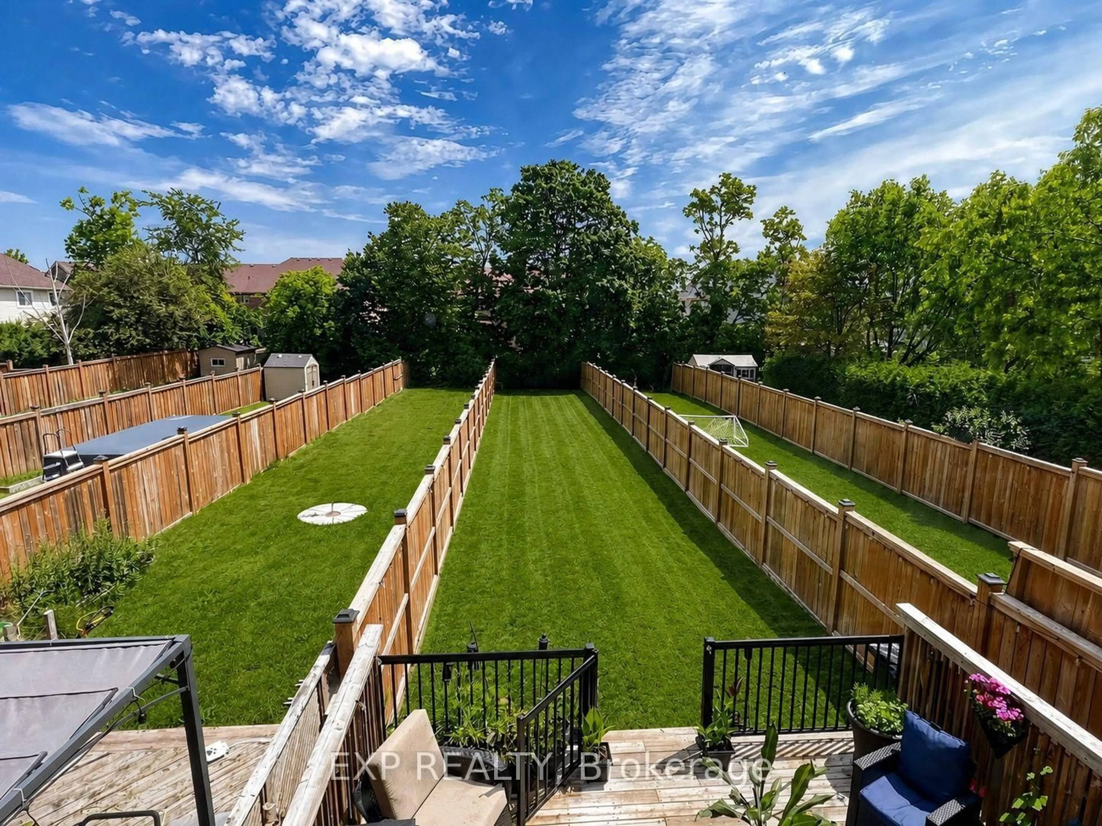 A pic from outside/outdoor area/front of a property/back of a property/a pic from drone, unknown for 101 Mccurdy Dr, New Tecumseth Ontario L0G 1W0