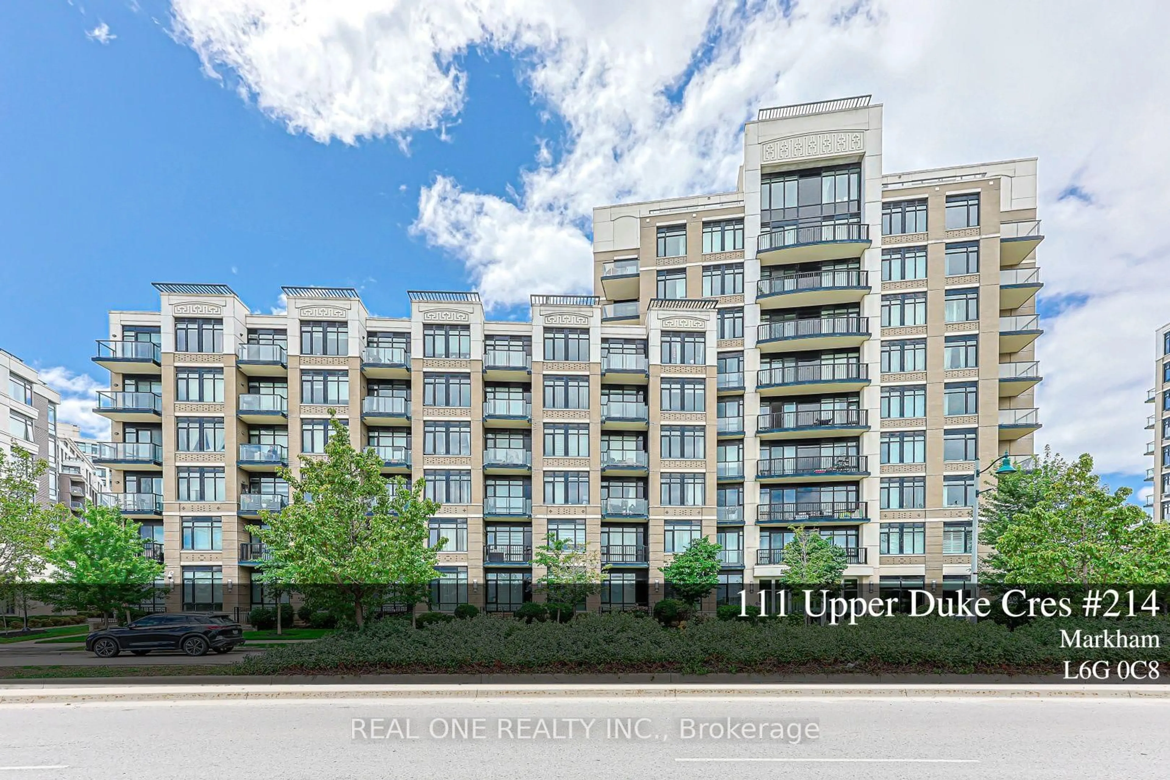 Indoor foyer for 111 Upper Duke Cres #214, Markham Ontario L6G 0C8