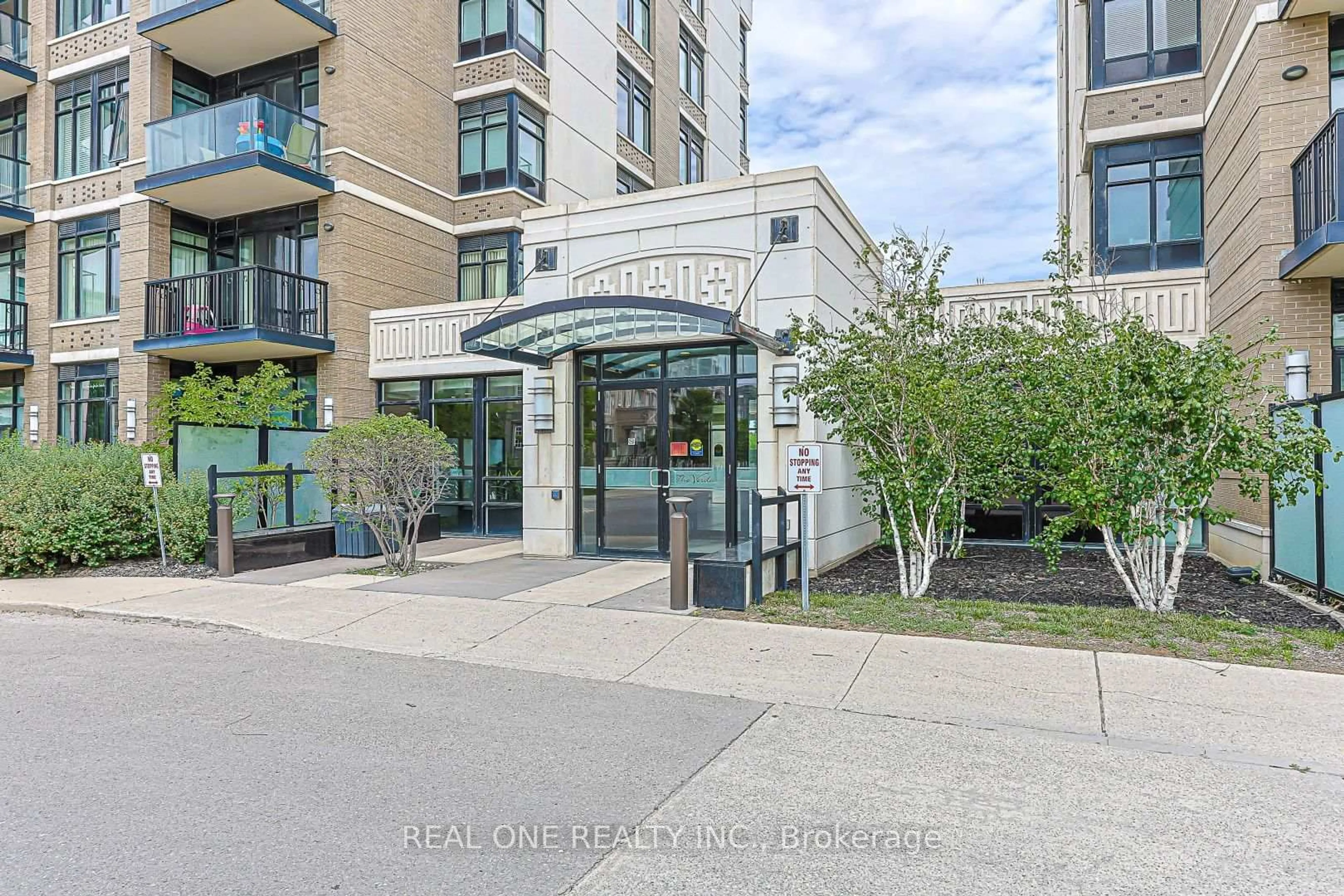 Unknown for 111 Upper Duke Cres #214, Markham Ontario L6G 0C8