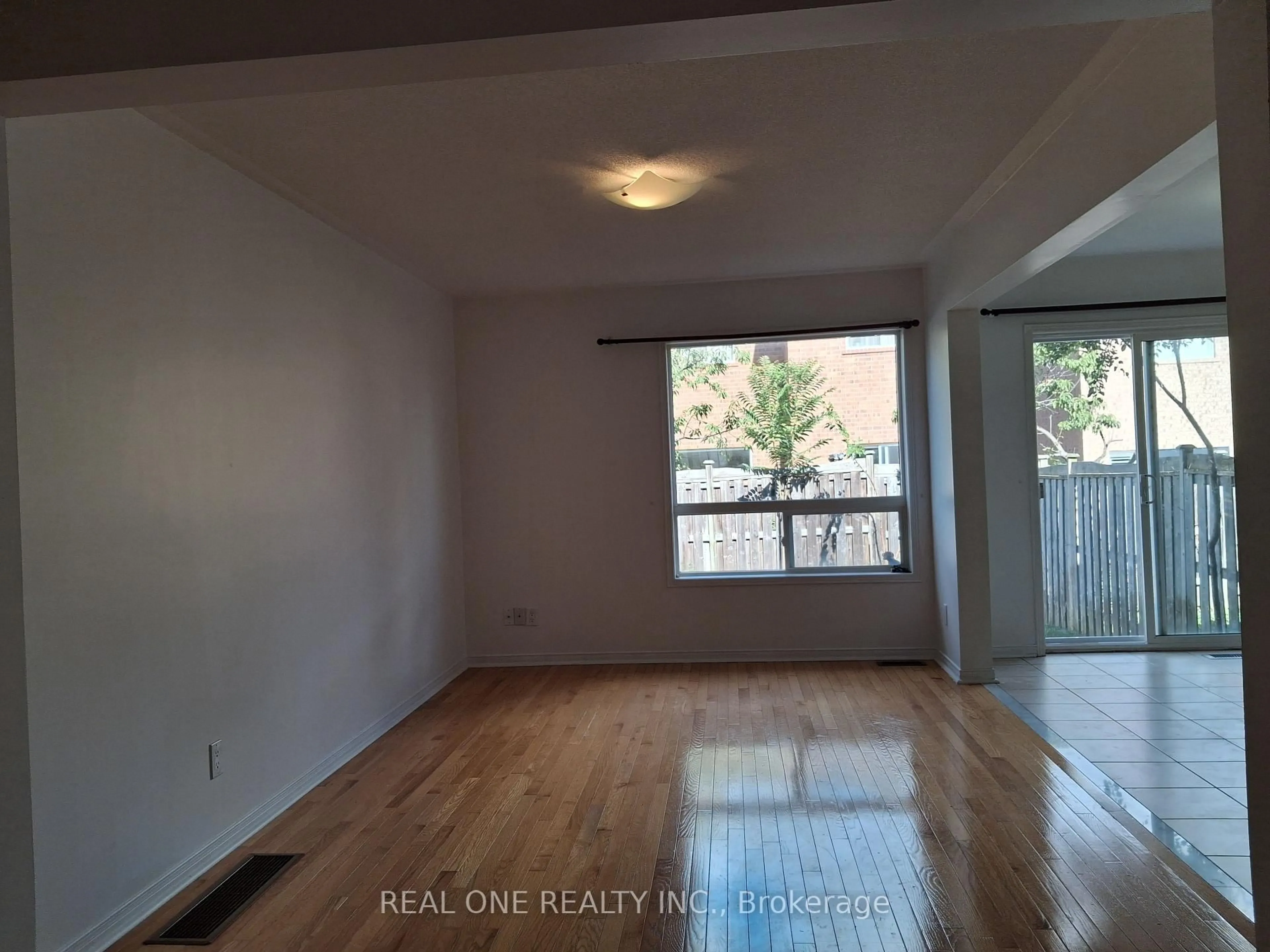 A pic of a room for 68 Maffey Cres, Richmond Hill Ontario L4S 0A7