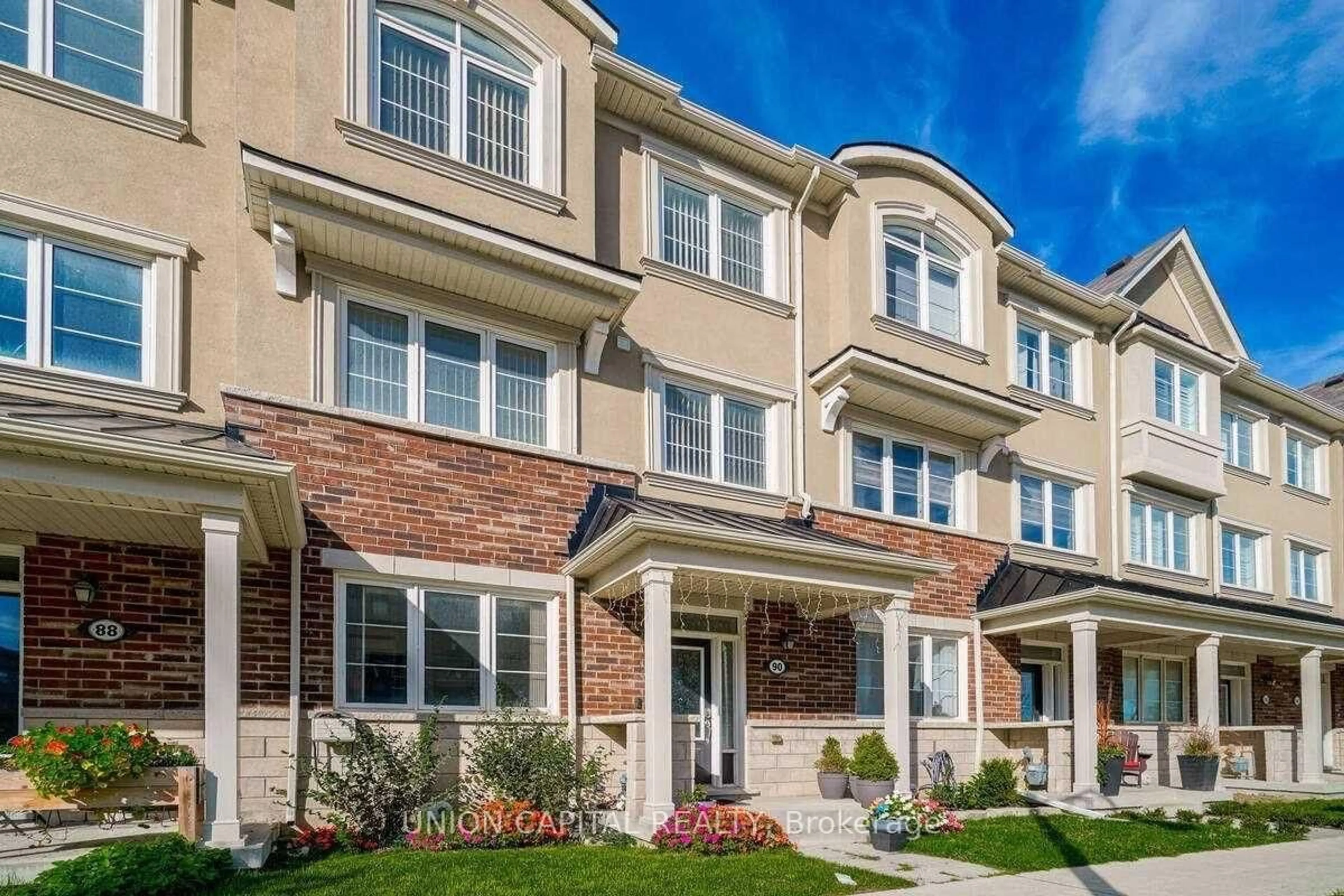 Unknown for 90 Cornell Centre Blvd, Markham Ontario L6B 1M9
