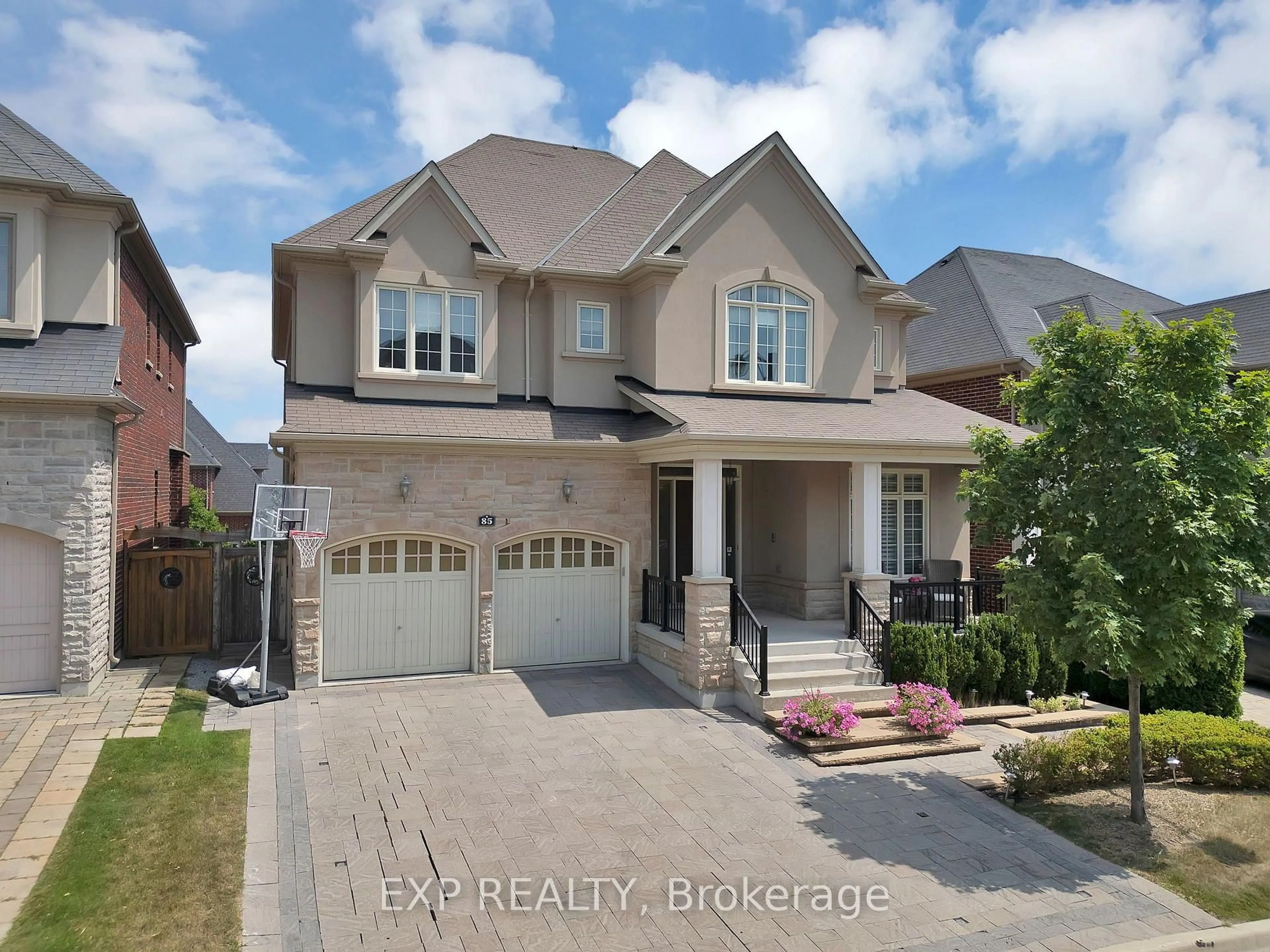 Home with brick exterior material, street for 85 Royal West Rd, Markham Ontario L6C 0L4