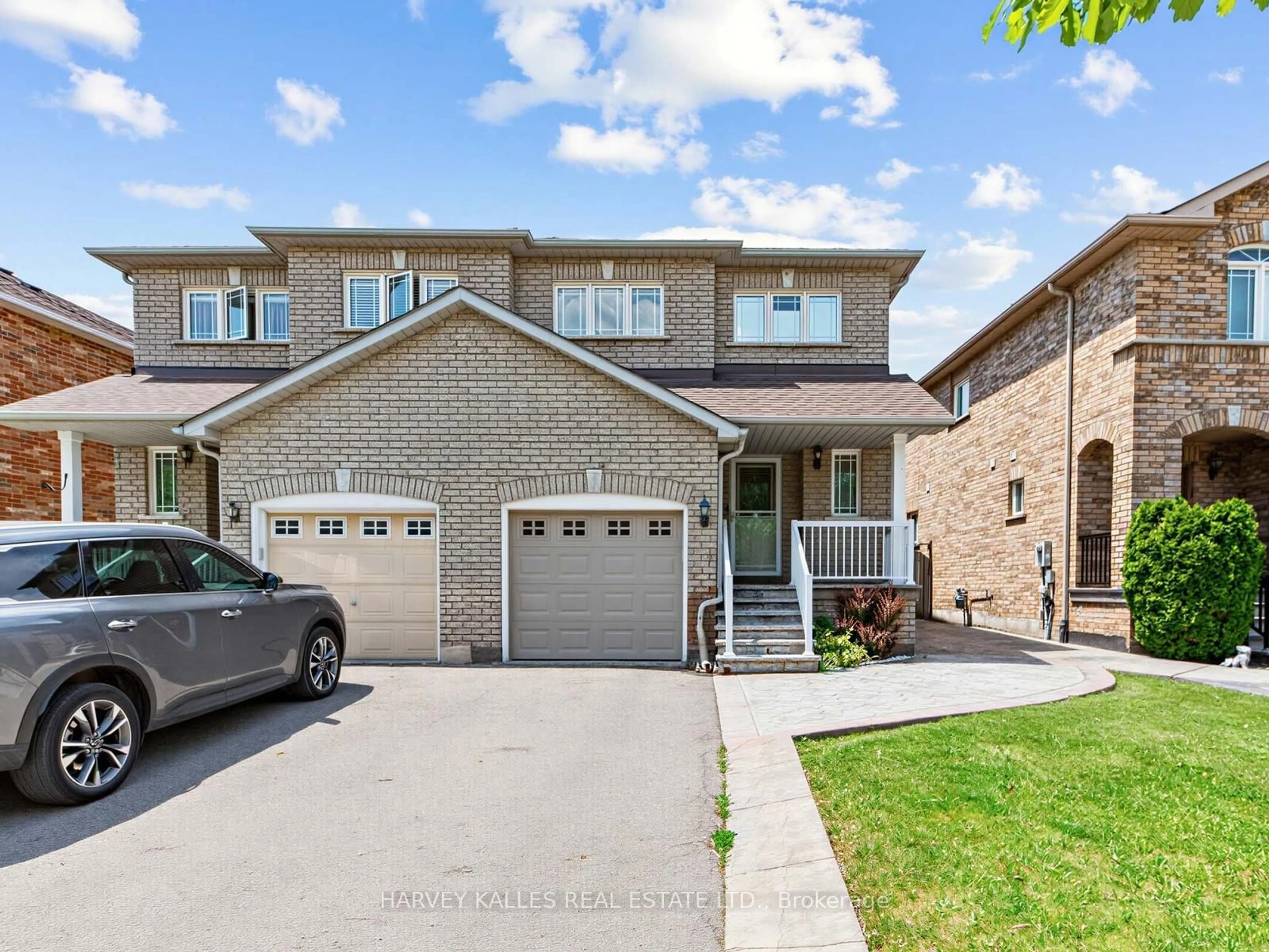Home with brick exterior material, street for 40 Blackthorn Dr, Vaughan Ontario L6A 3N5