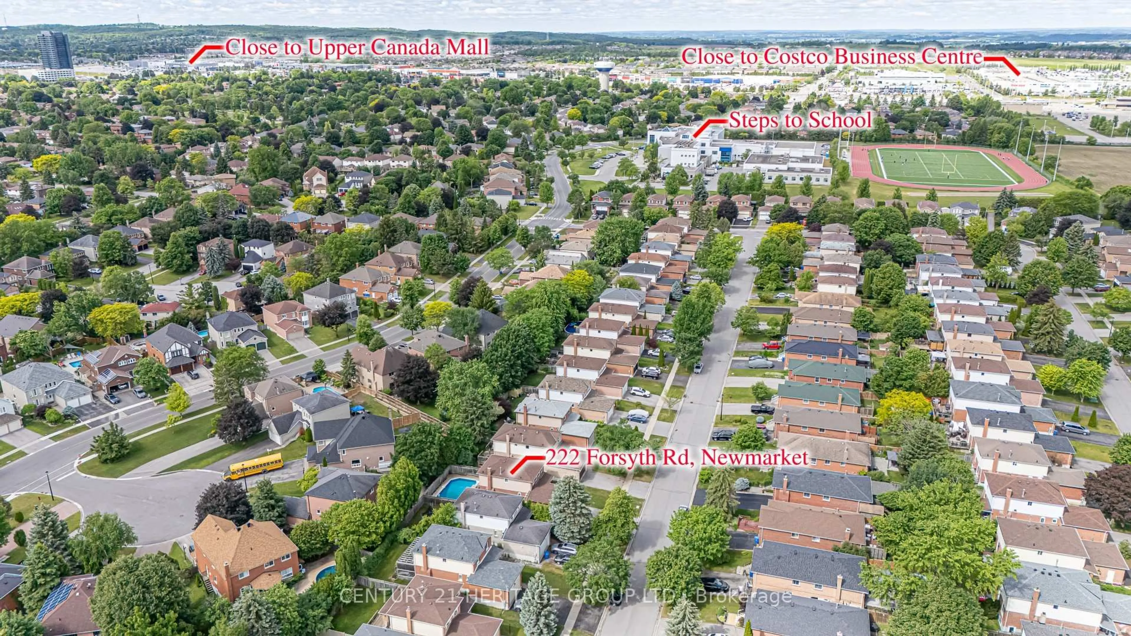 A pic from outside/outdoor area/front of a property/back of a property/a pic from drone, street for 222 Forsyth Rd, Newmarket Ontario L3Y 7Y9