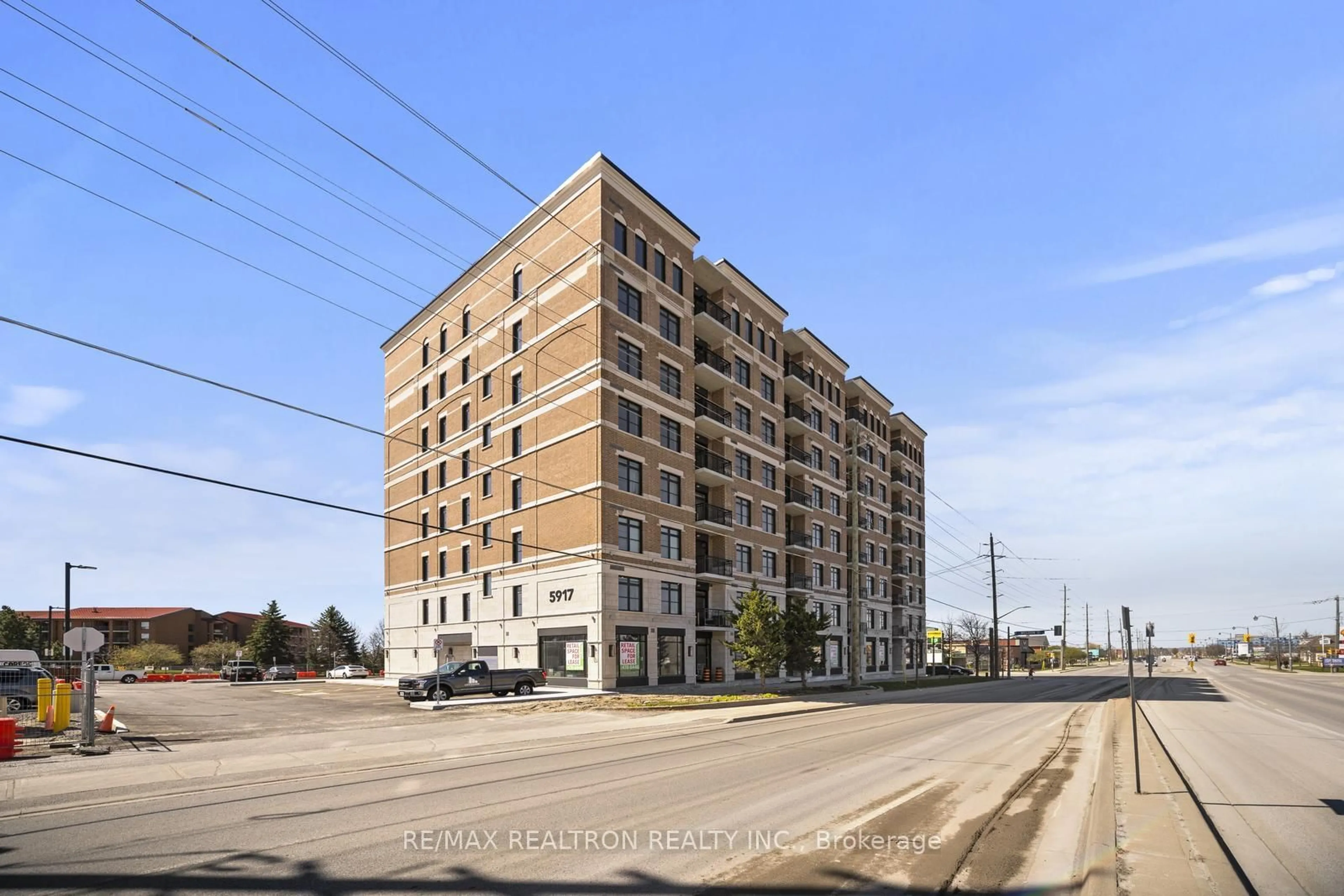 Unknown for 5917 Main St #Ph811, Whitchurch-Stouffville Ontario L4A 5G4