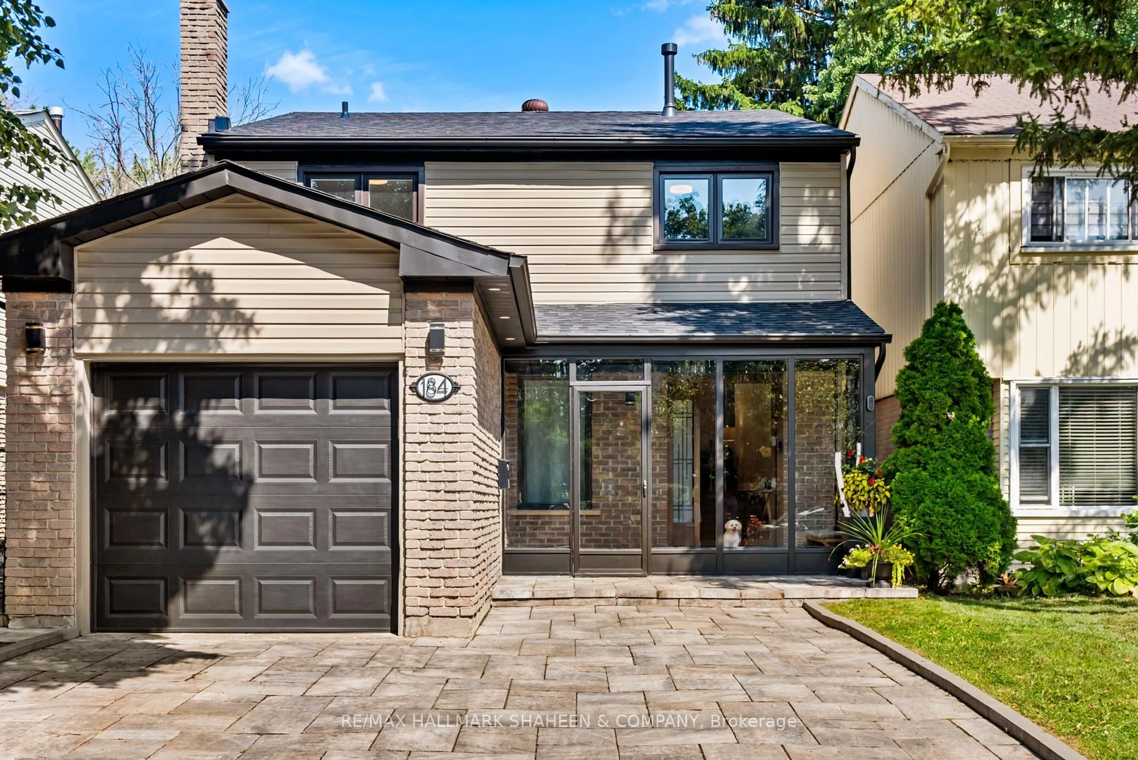 Home with brick exterior material, street for 184 Castle Rock Dr, Richmond Hill Ontario L4C 5H6