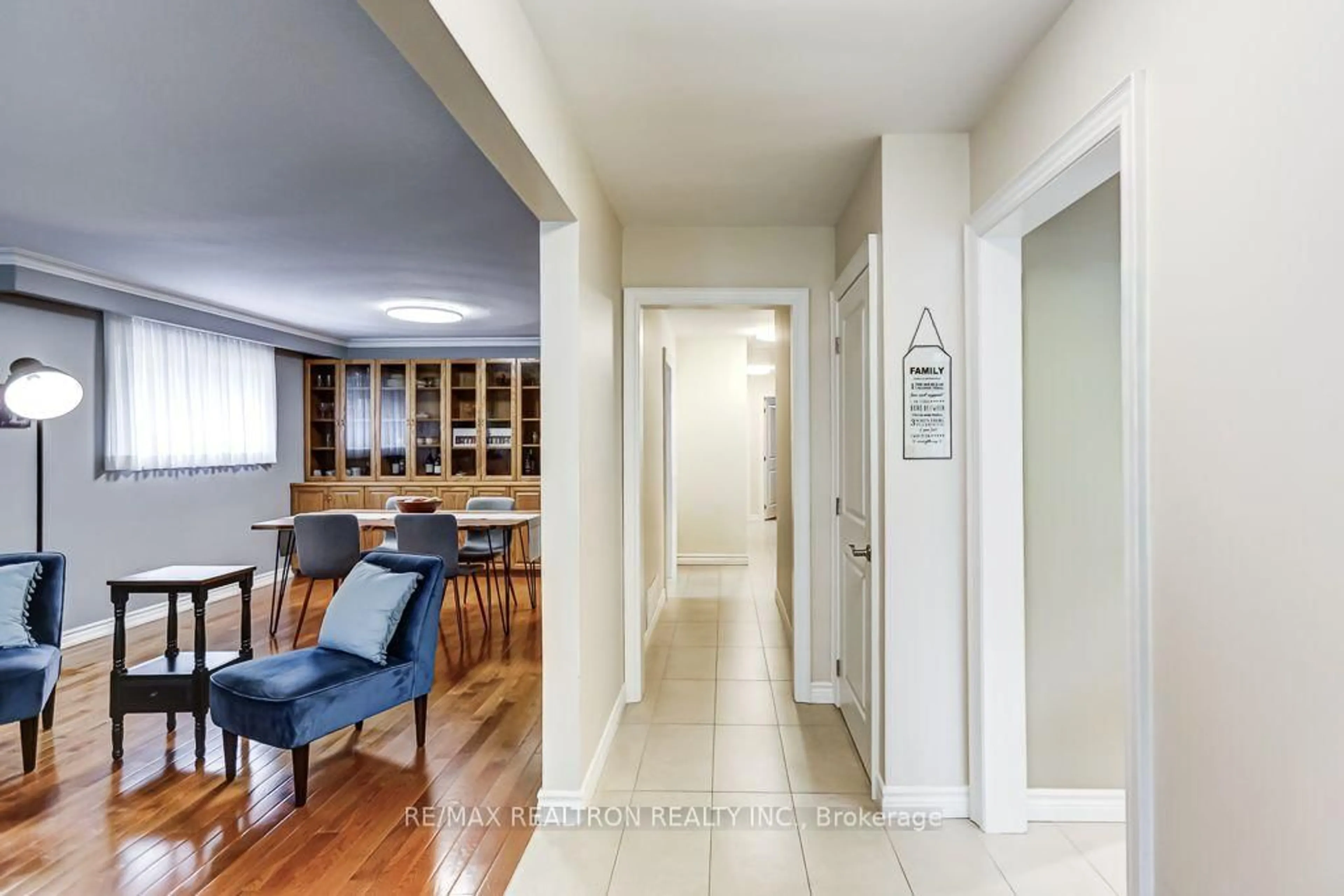 Indoor entryway for 2 Captain Armstrong Lane, Markham Ontario L3P 3C9