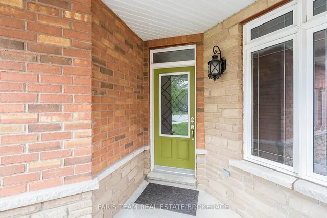 1845 Lamstone St, Innisfil 5