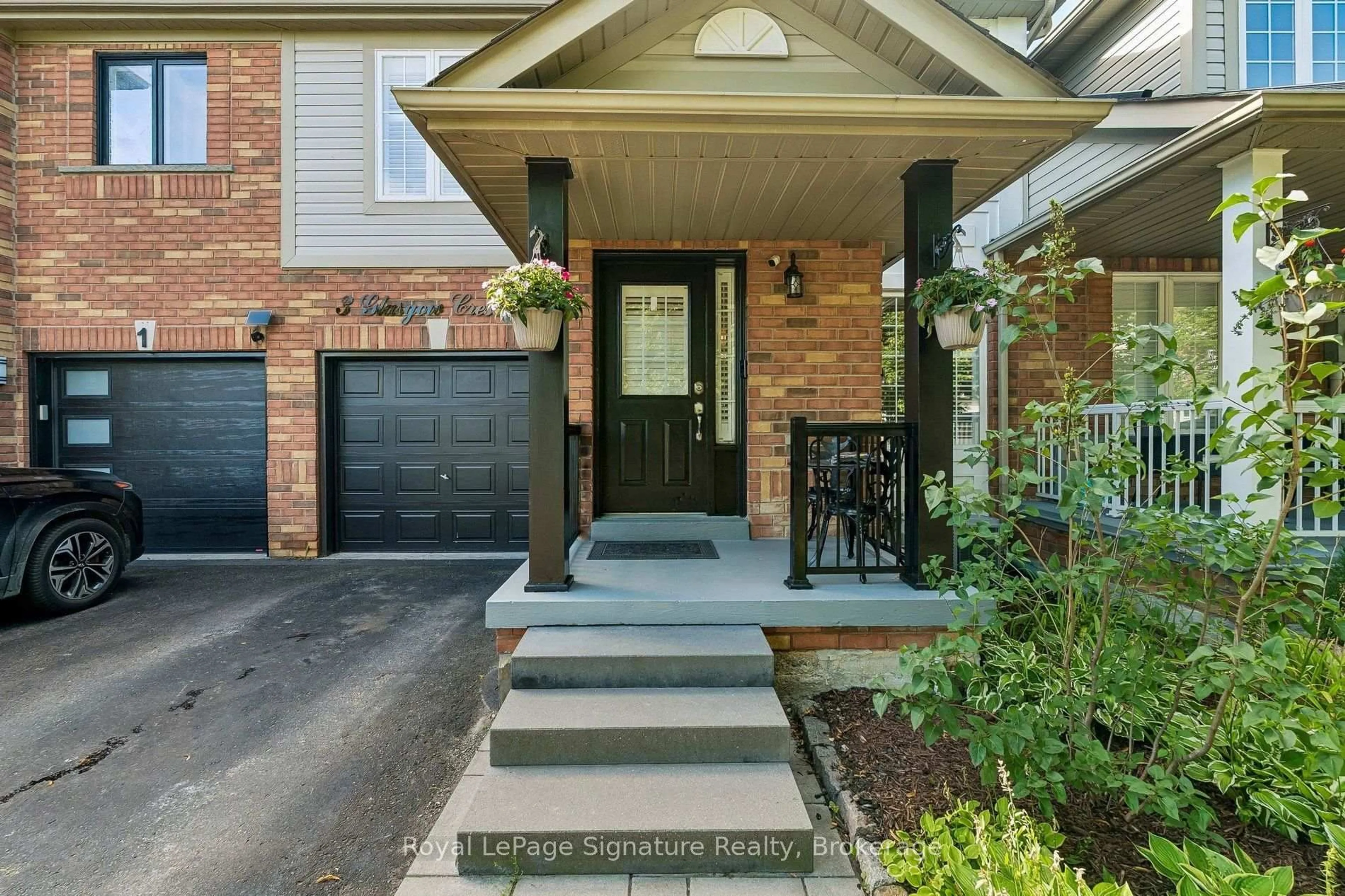 Home with brick exterior material, street for 3 Glasgow Cres, Georgina Ontario L4P 4A8