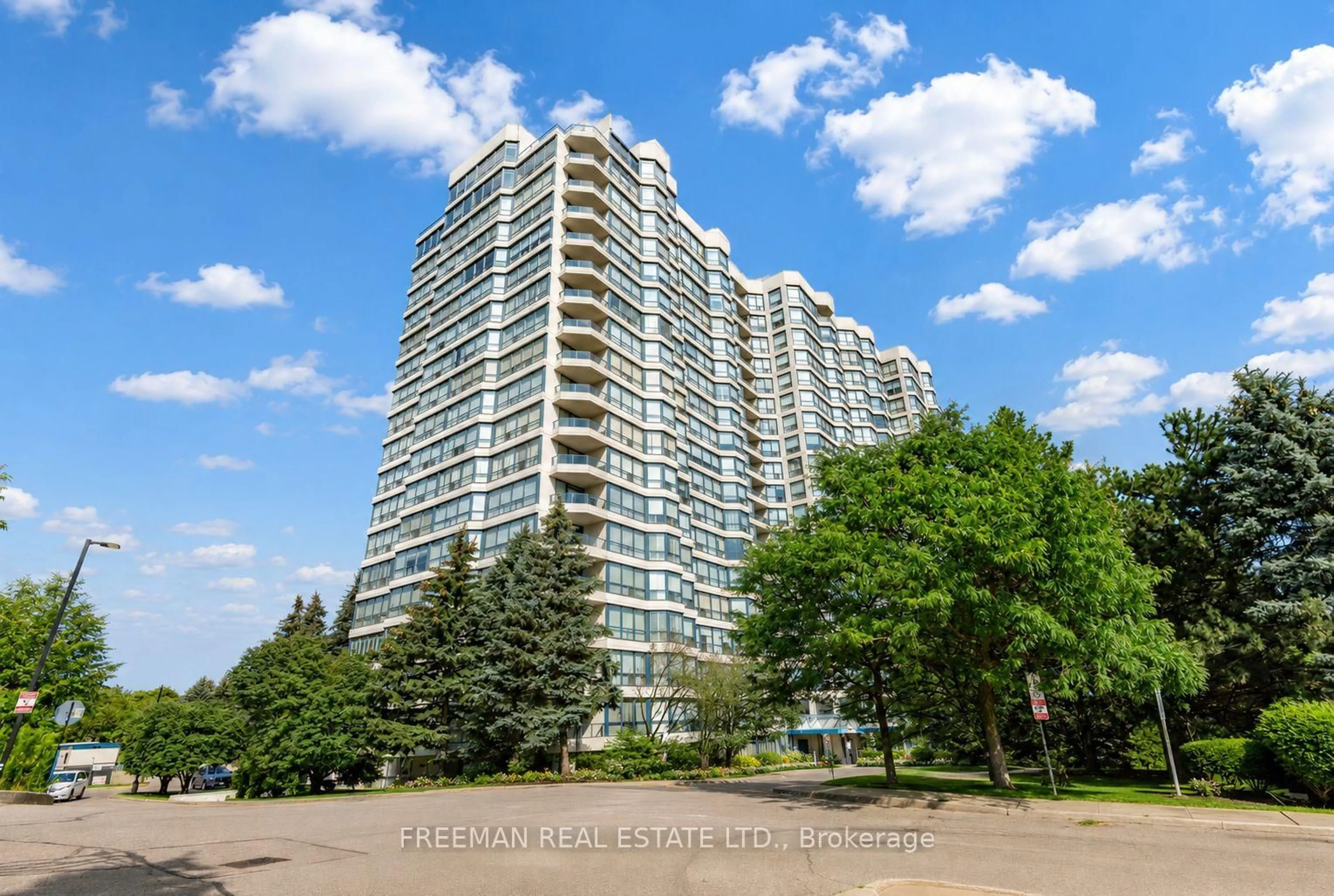 Unknown for 7300 Yonge St #1111, Vaughan Ontario L4J 7Y5