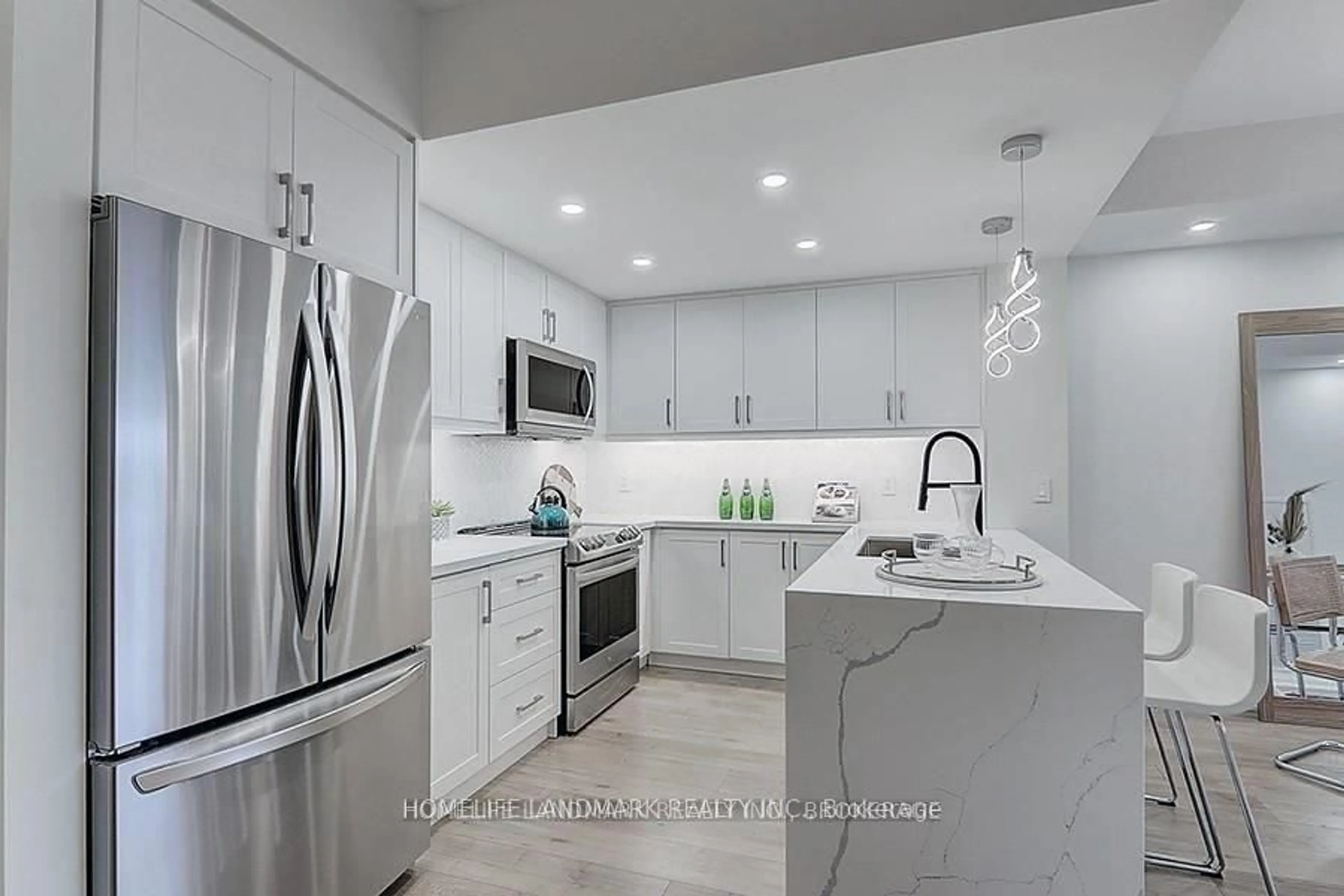 Unknown for 8110 Birchmount Rd #912, Markham Ontario L6G 0E3
