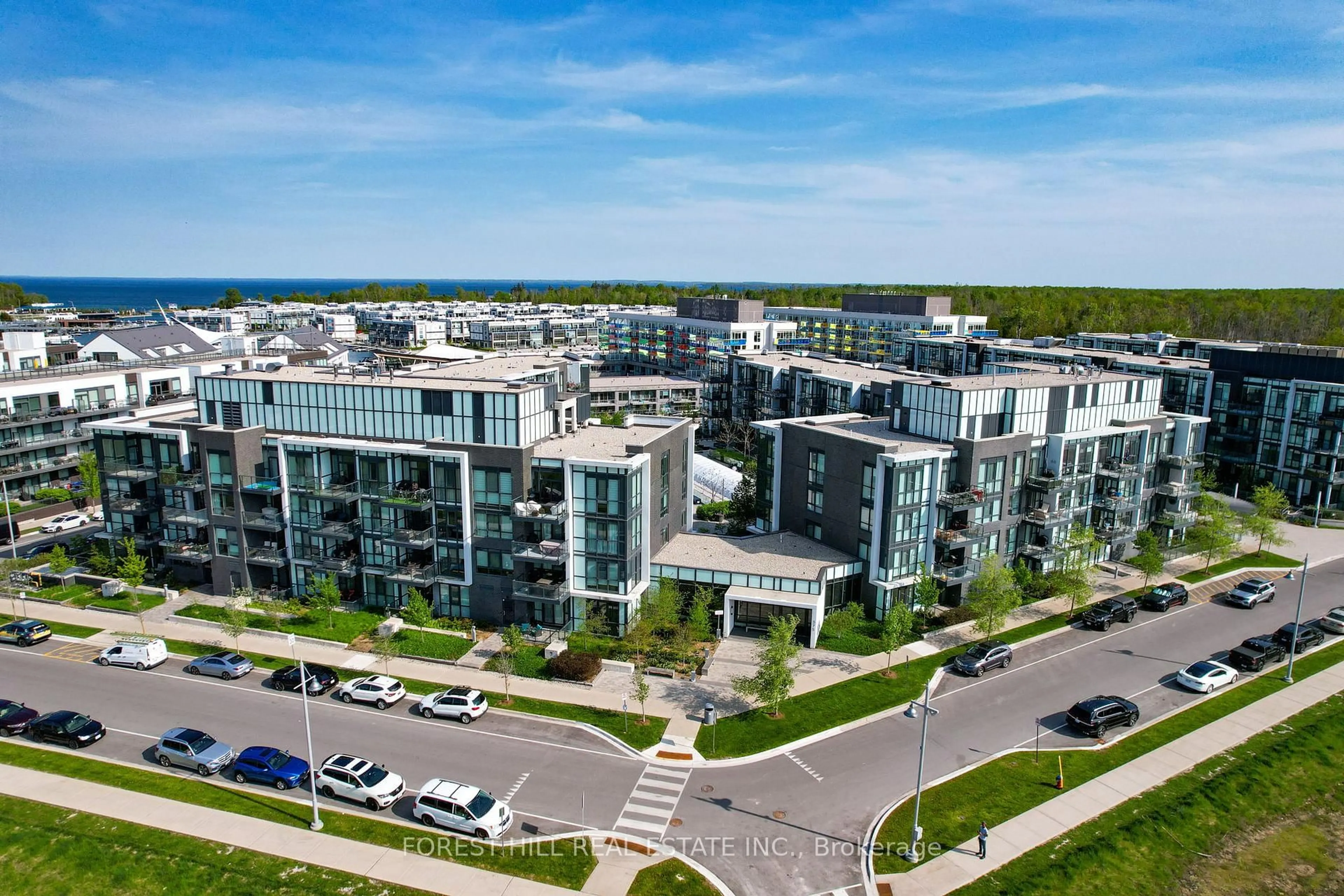 A pic from outside/outdoor area/front of a property/back of a property/a pic from drone, unknown for 375 Sea Ray Ave #133, Innisfil Ontario L9S 0L9