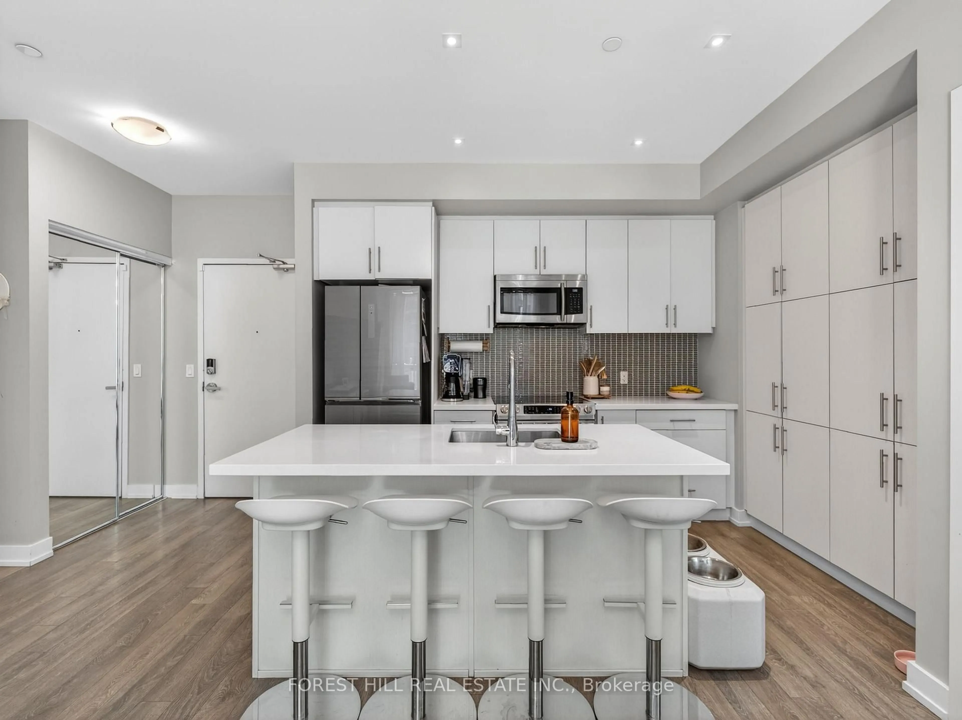 Open concept kitchen, unknown for 375 Sea Ray Ave #133, Innisfil Ontario L9S 0L9