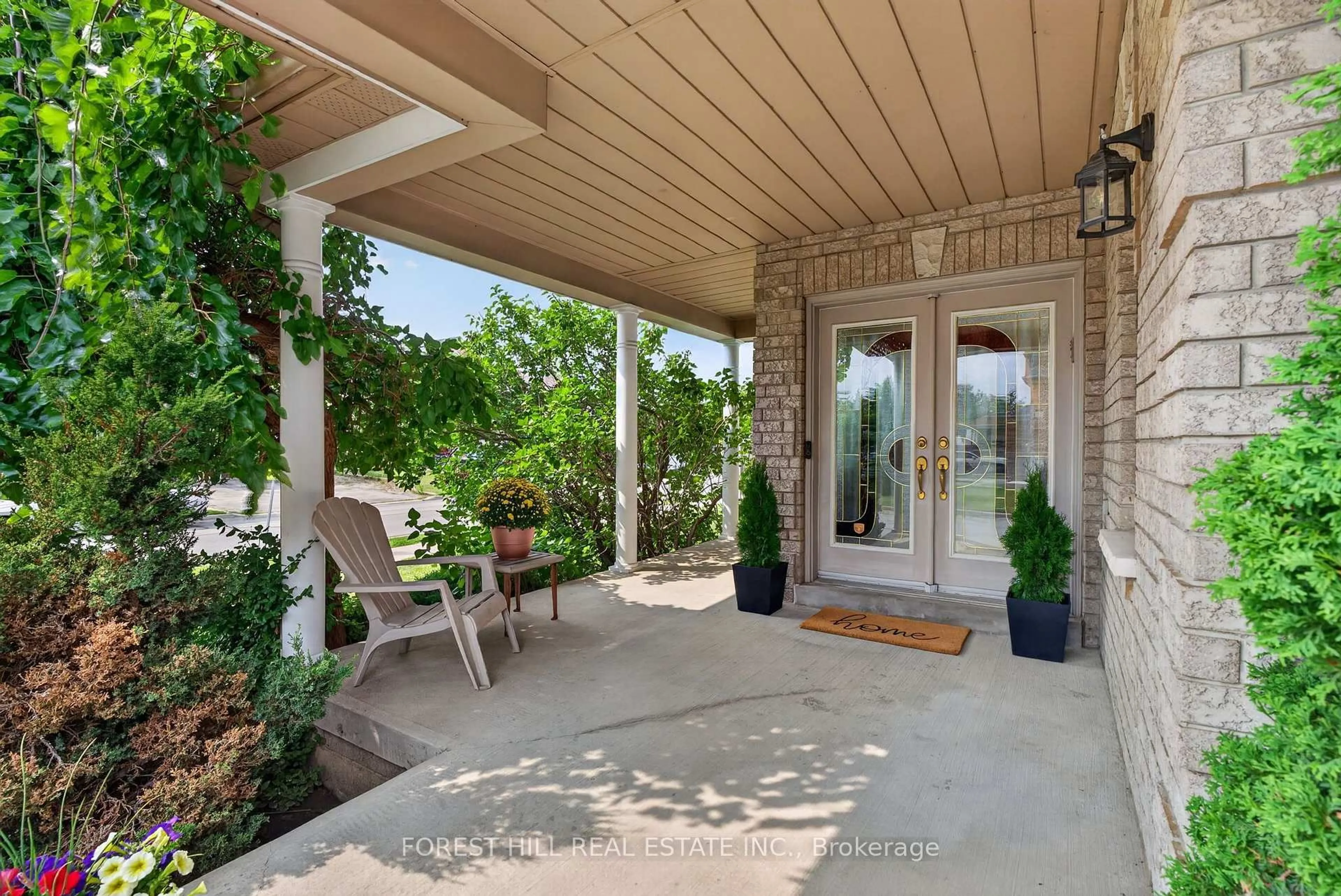 Patio, street for 2 Foxfield Cres, Vaughan Ontario L4K 5G2
