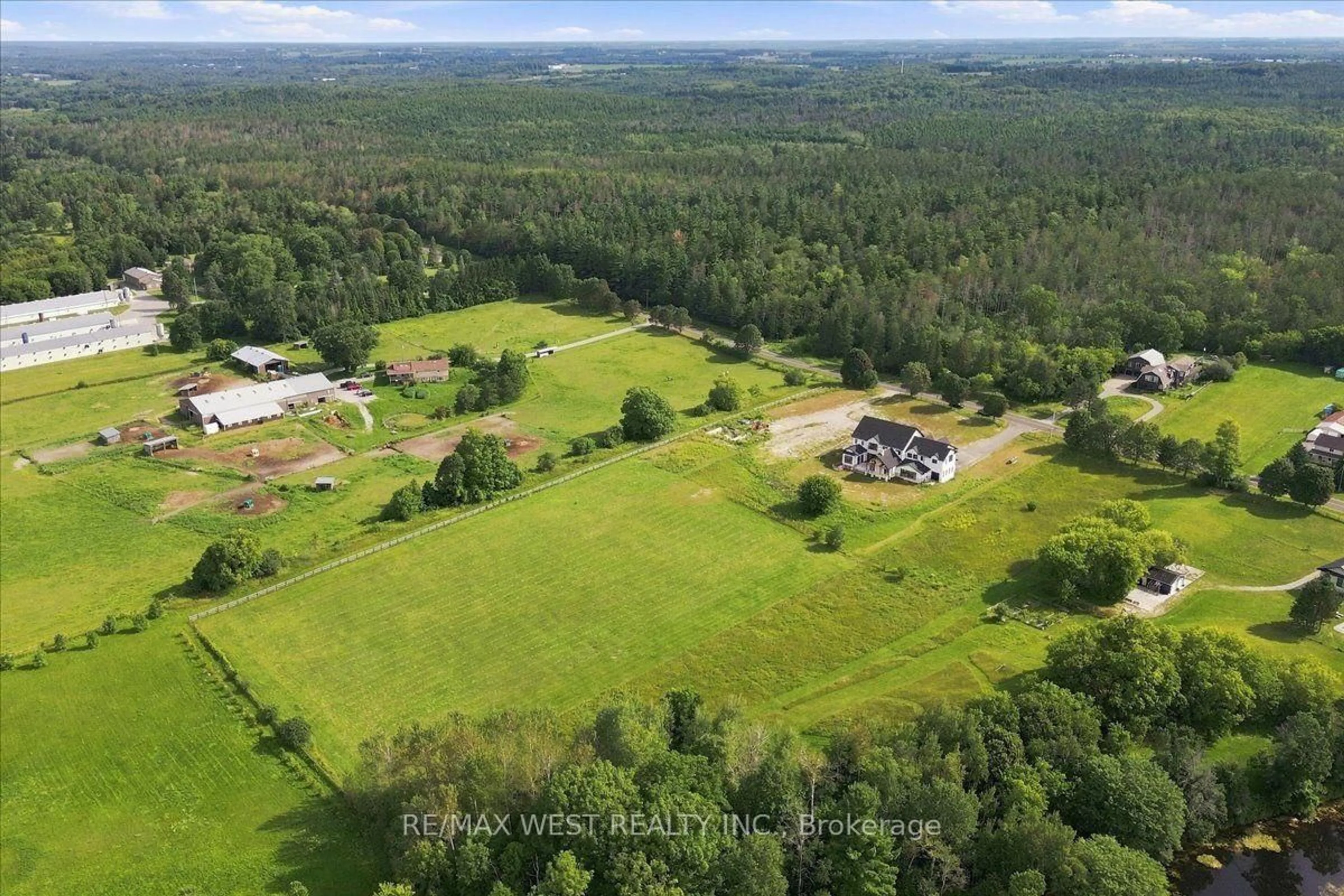 A pic from outside/outdoor area/front of a property/back of a property/a pic from drone, unknown for 17050 McCowan Rd, Whitchurch-Stouffville Ontario L4A 2A5