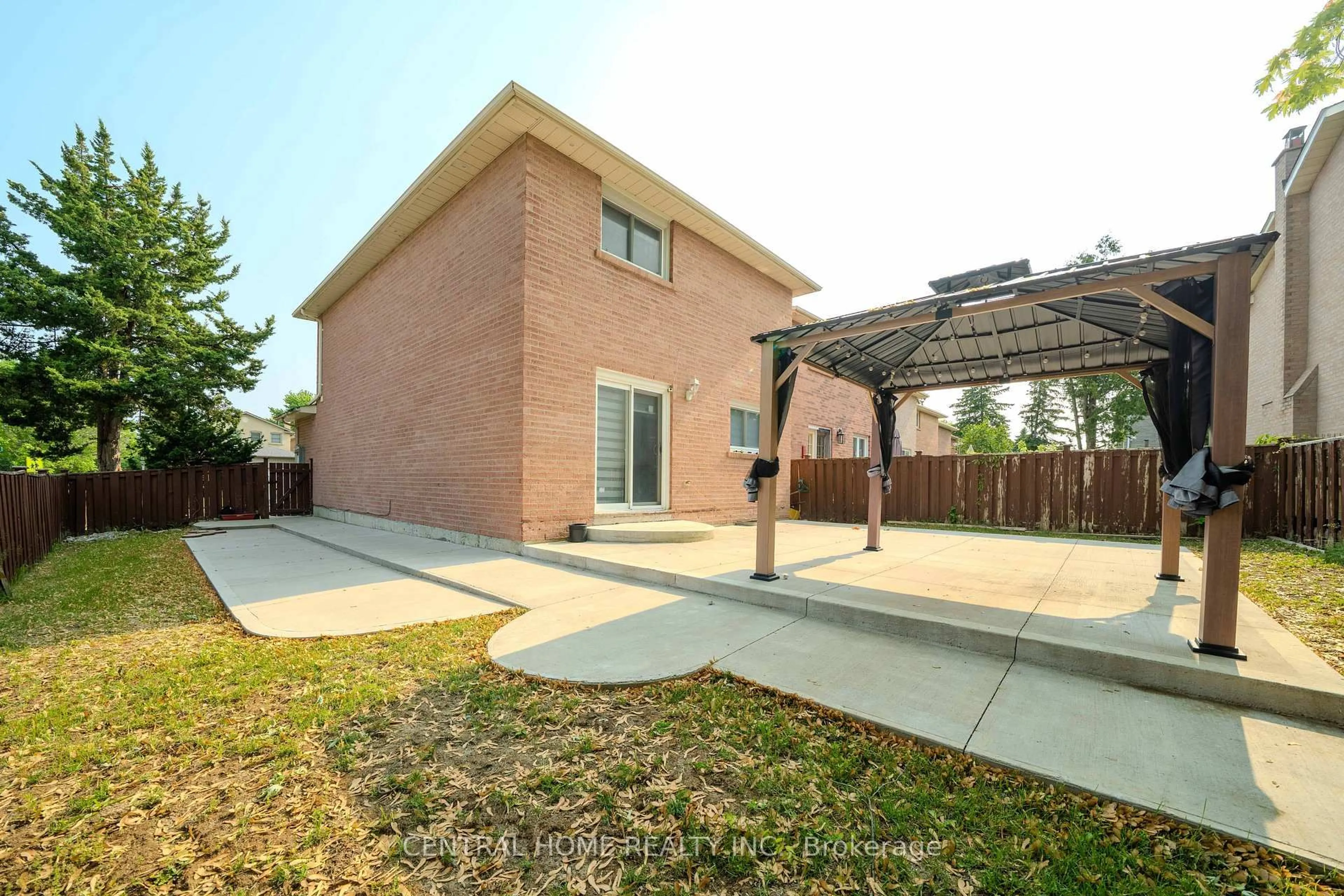Home with brick exterior material, street for 2 Noel St, Markham Ontario L3P 5C8
