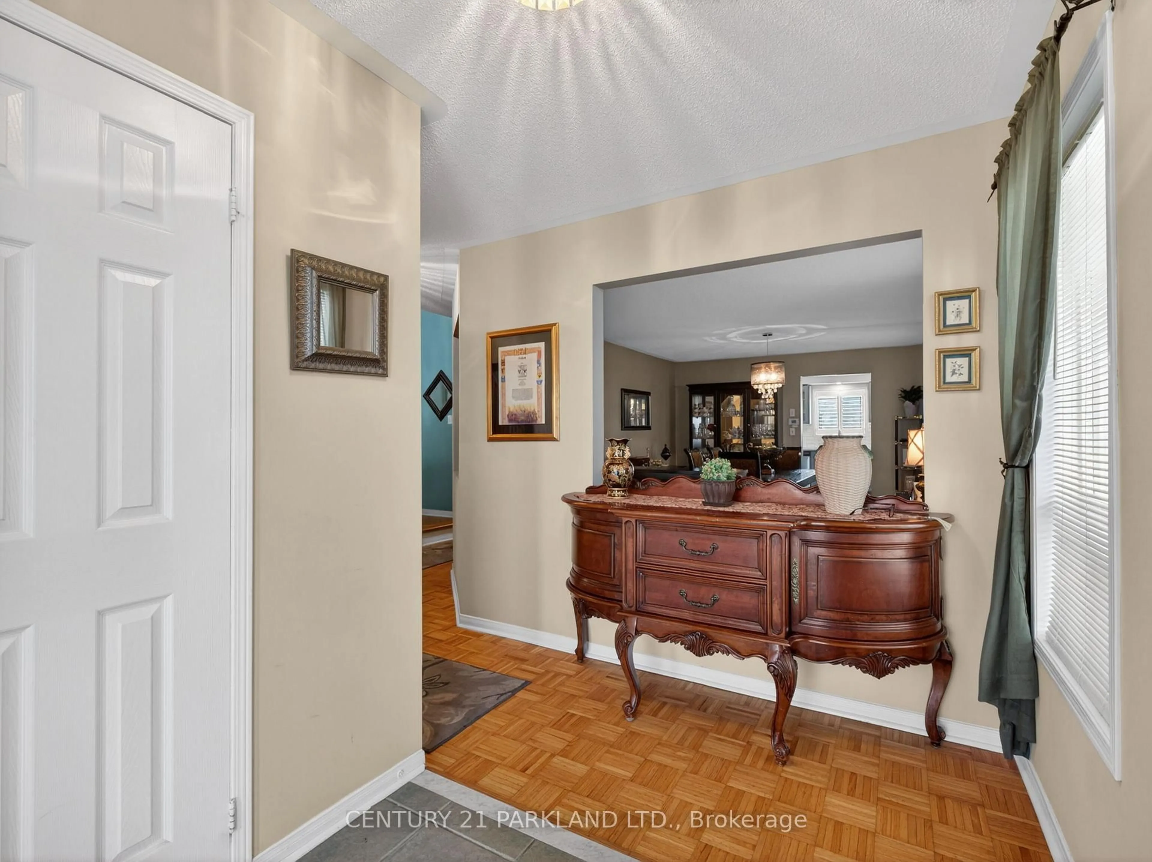 Indoor entryway for 181 Purcell Cres, Vaughan Ontario L6A 3C5