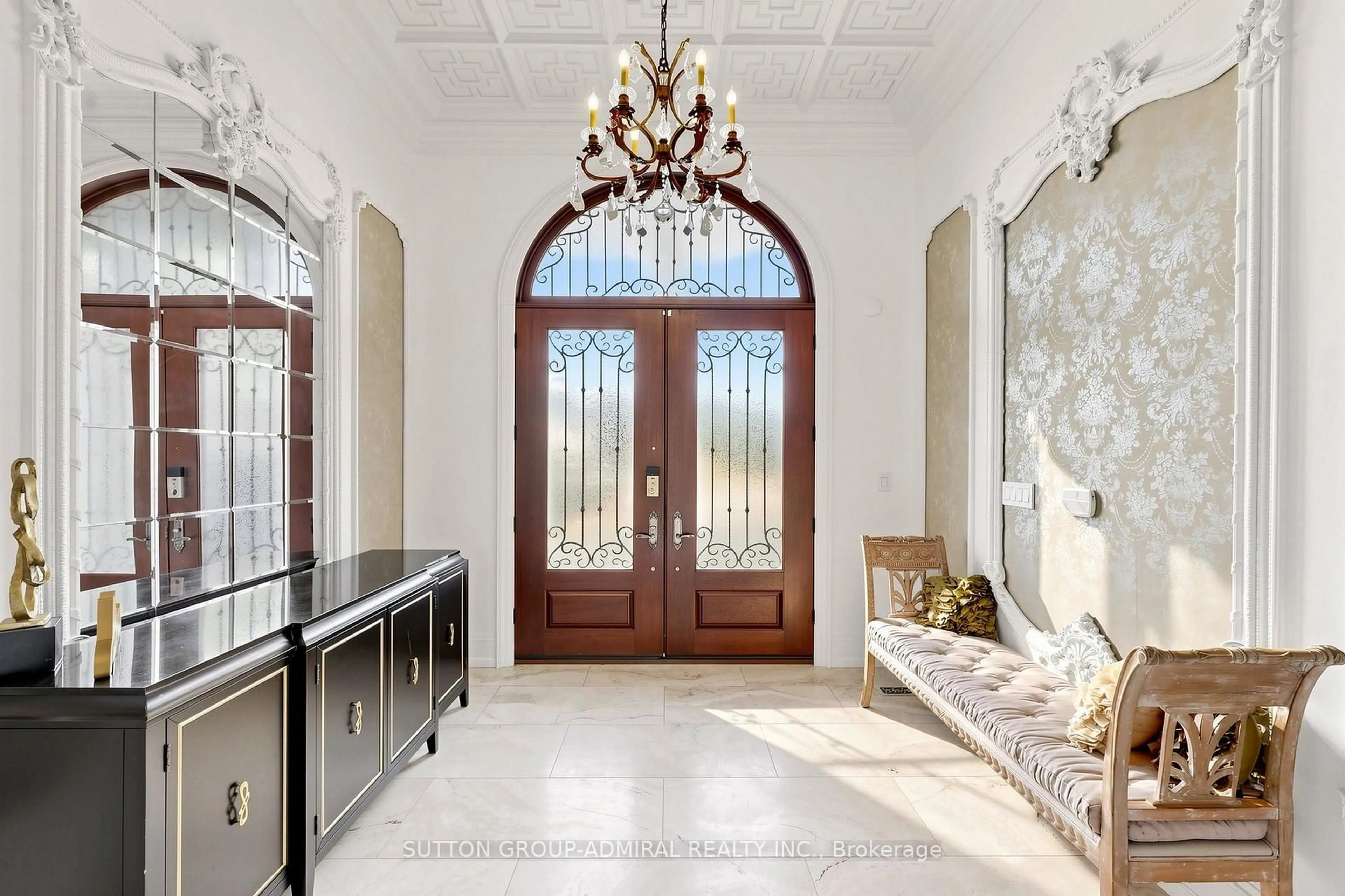 Indoor entryway for 187 Davidson Dr, Vaughan Ontario L4L 1M2