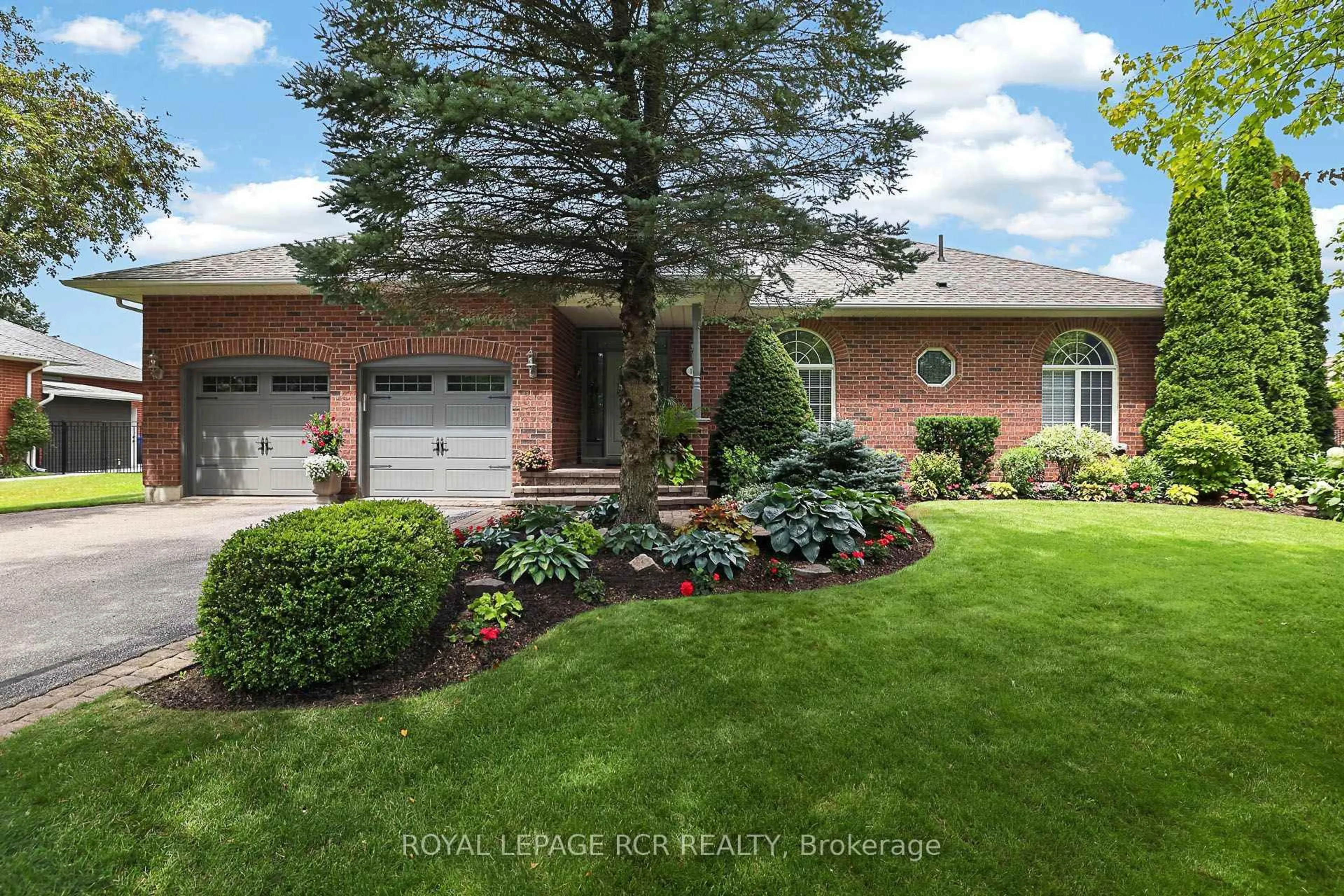Home with brick exterior material, street for 14 Tranmer Rd, Whitchurch-Stouffville Ontario L4A 3J1