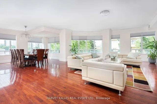1 Cordoba Dr #205, Vaughan 4