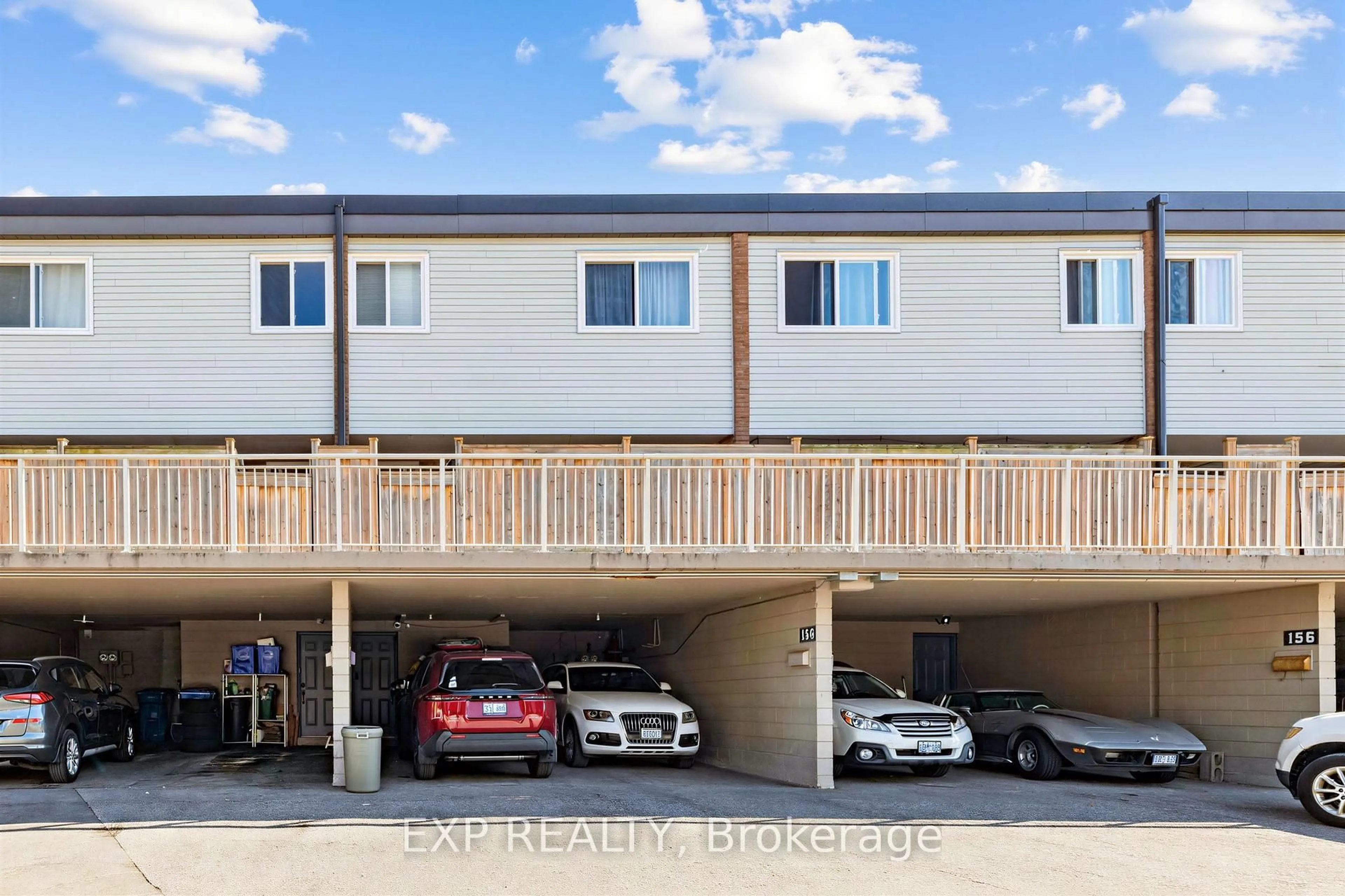 Unknown for 158 Milestone Cres #58, Aurora Ontario L4G 3M2