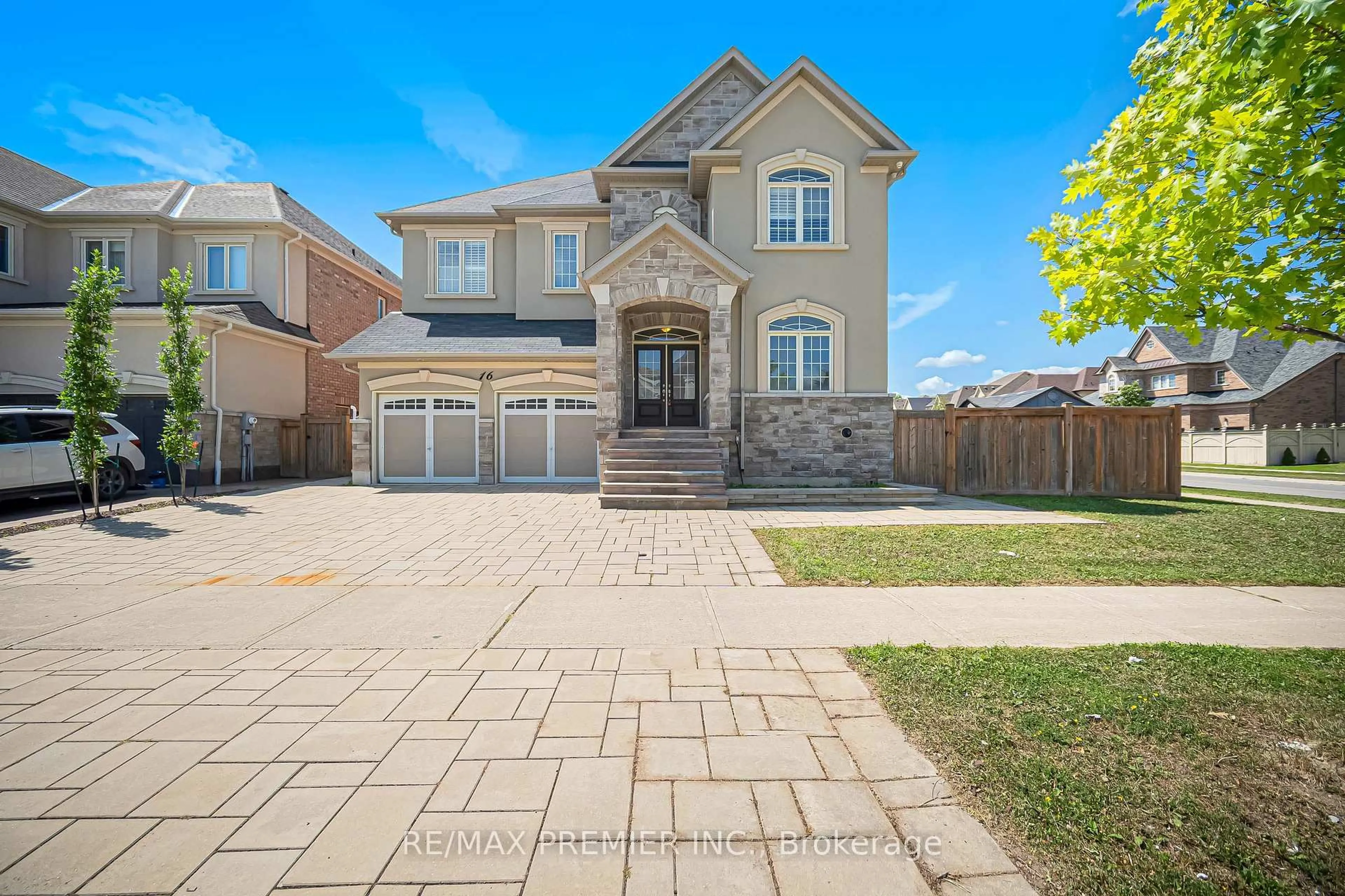 Home with brick exterior material, street for 16 Kettle Valley Tr, King Ontario L7B 0A6